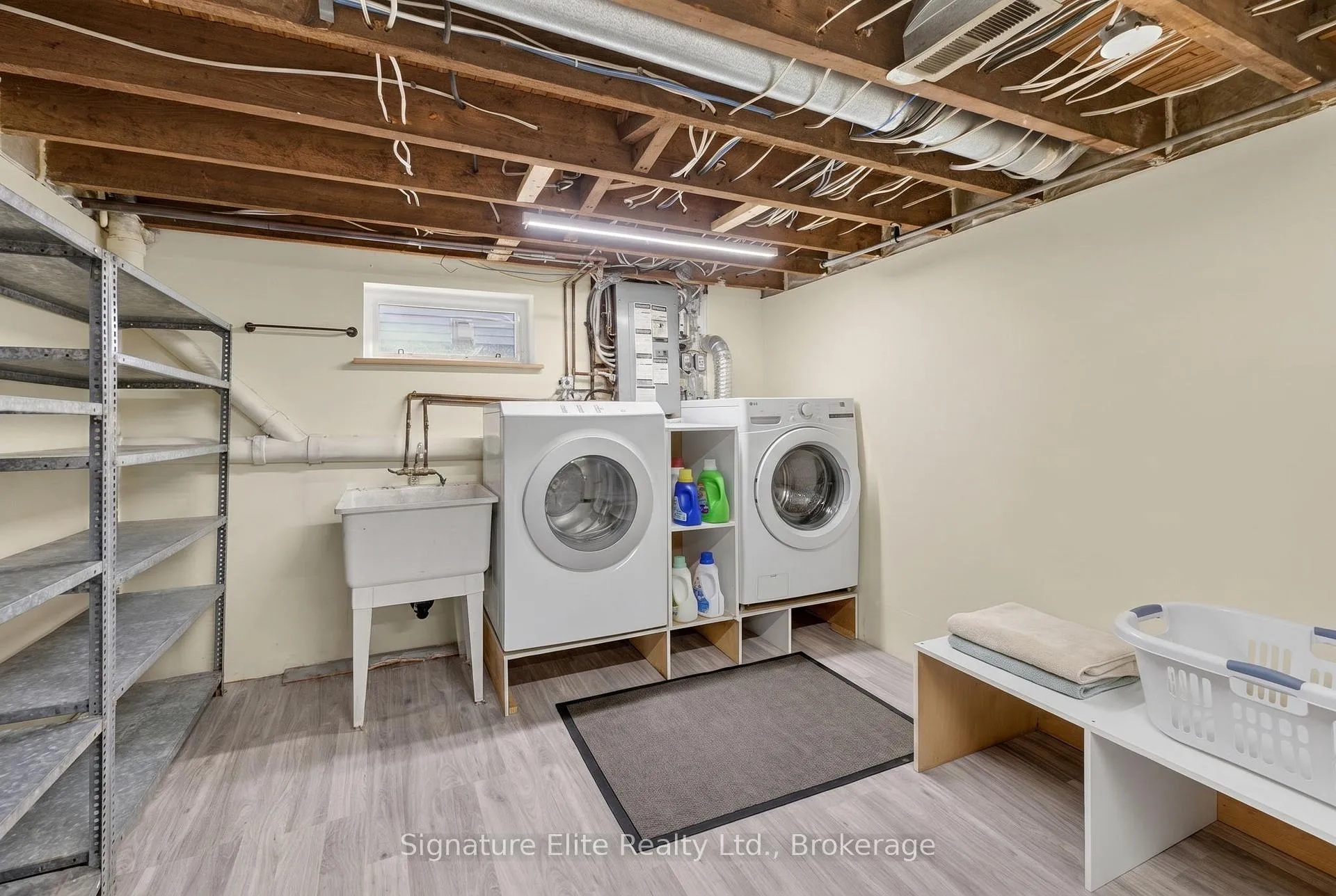 Photo 36 of 60 Winchester Road E, Whitby, Brooklin — HOMEH