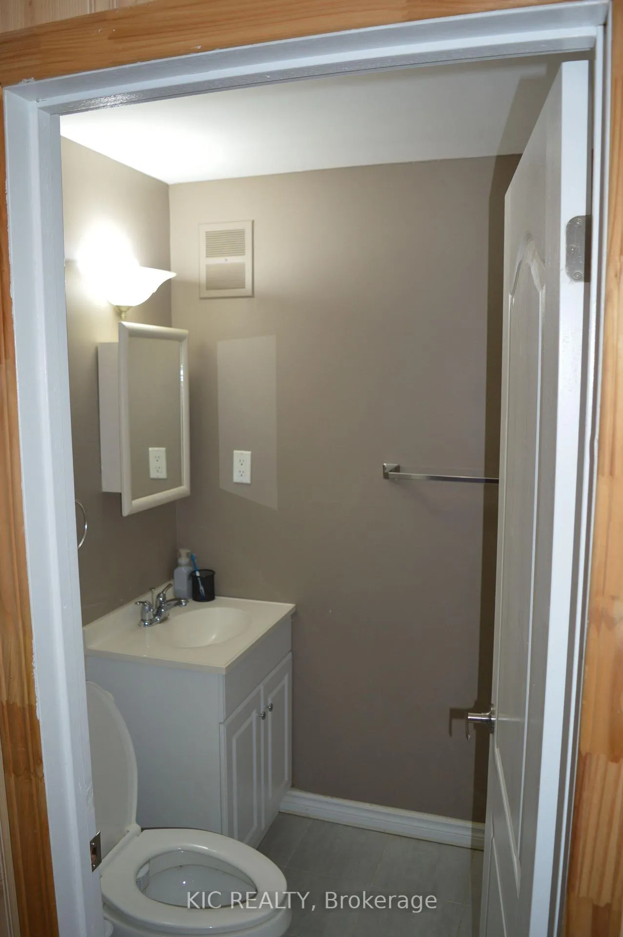 Photo 36 of Unit 6, 93 Hansen Road N, Brampton, Madoc — HOMEH