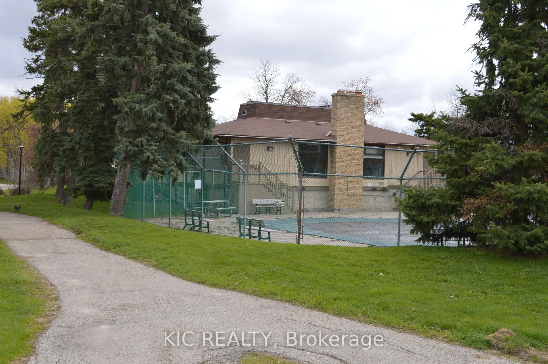 Photo 46 of Unit 6, 93 Hansen Road N, Brampton, Madoc — HOMEH