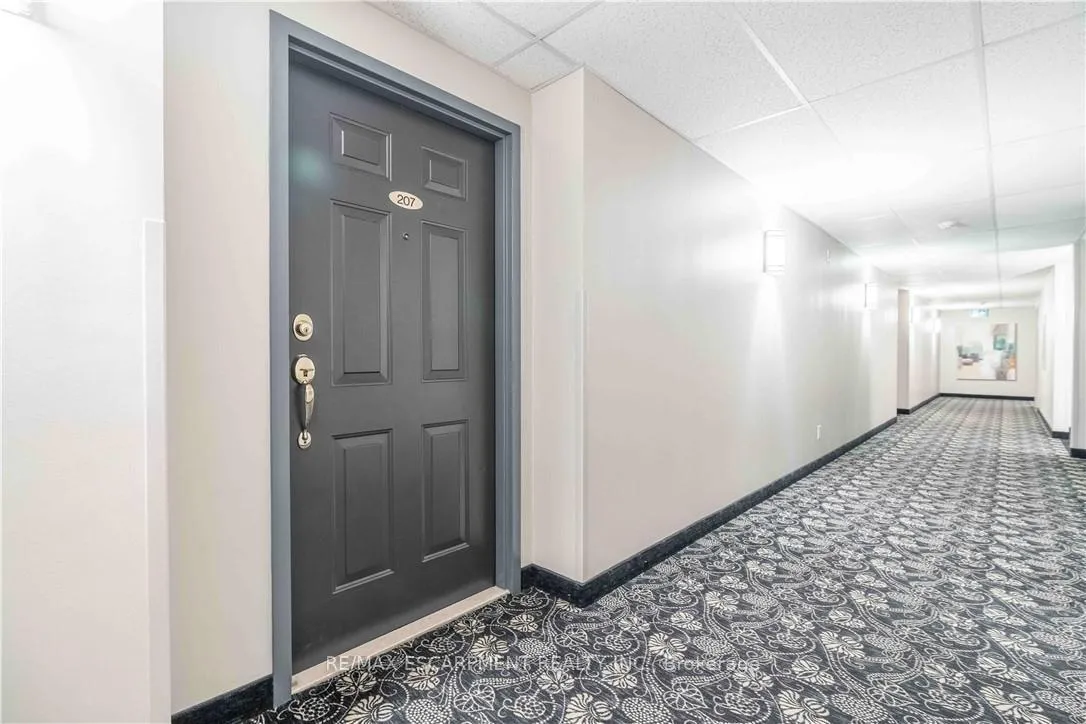 Photo 3 of Unit 207, 980 Golf Links Road, Hamilton, Meadowlands — HOMEH
