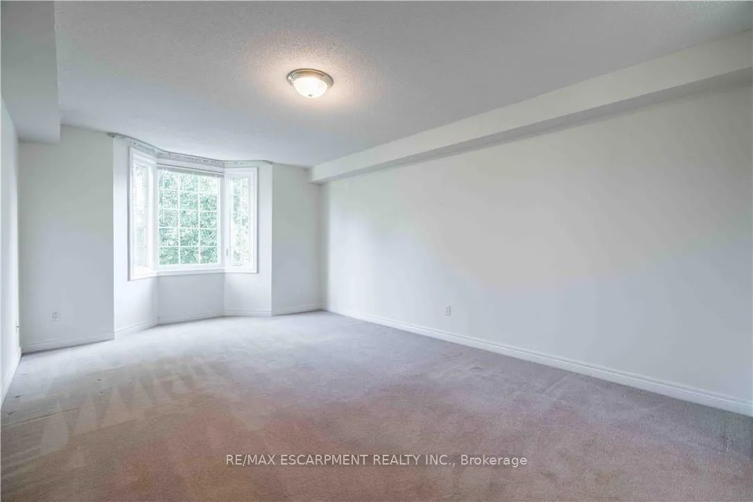 Photo 13 of Unit 207, 980 Golf Links Road, Hamilton, Meadowlands — HOMEH