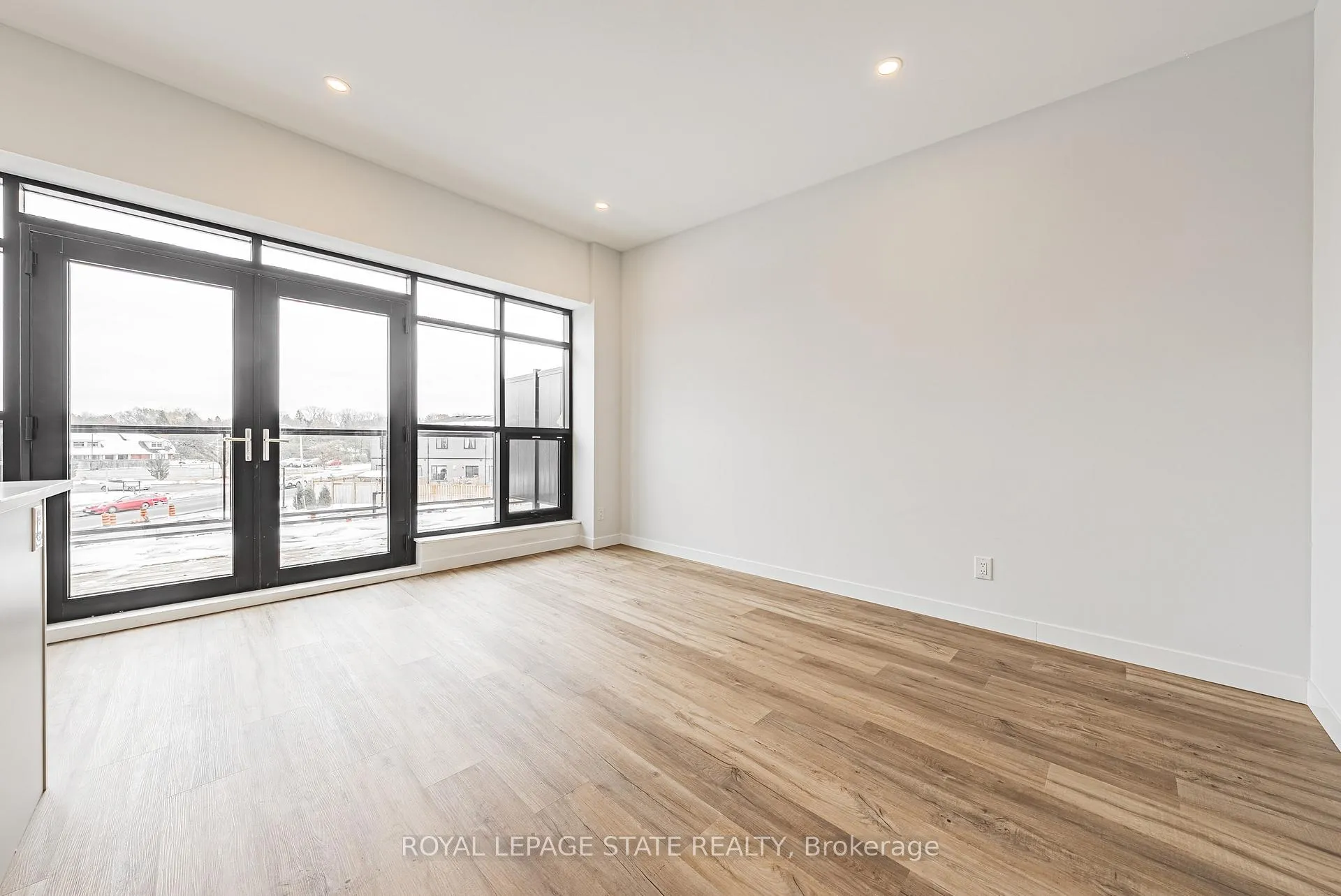 Photo 5 of Unit 302, 555 Sanatorium Road, Hamilton, Mountview — HOMEH