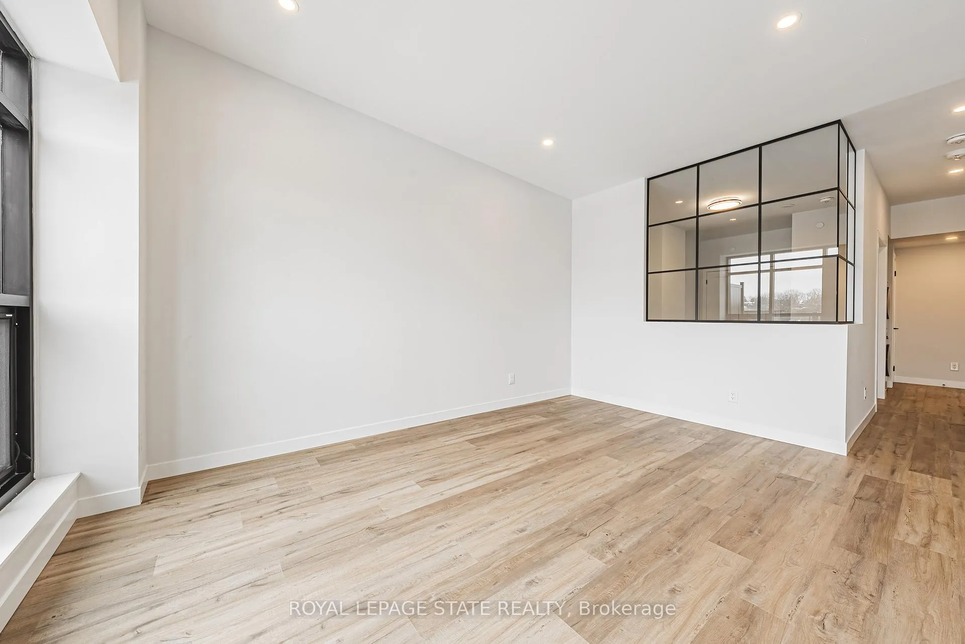 Photo 10 of Unit 302, 555 Sanatorium Road, Hamilton, Mountview — HOMEH