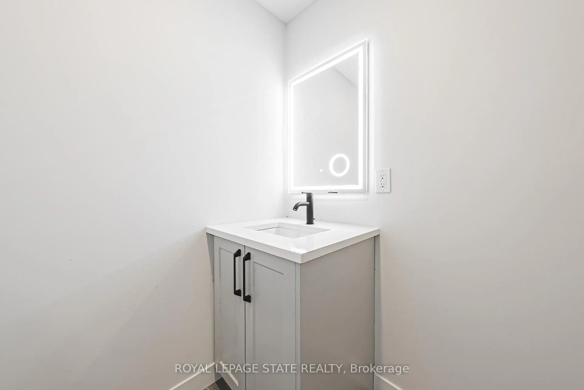 Photo 18 of Unit 302, 555 Sanatorium Road, Hamilton, Mountview — HOMEH