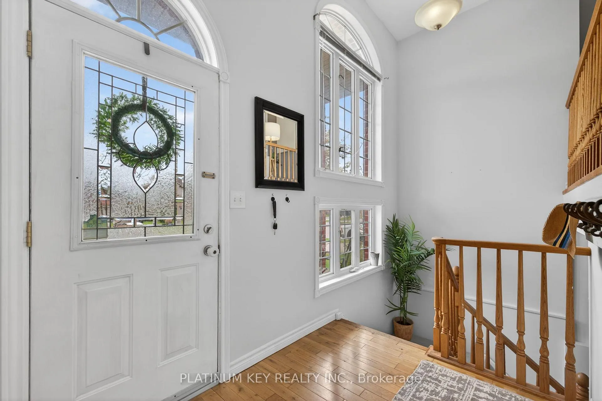 Photo 5 of 6 Juniper Crescent, Strathroy-Caradoc, SE — HOMEH