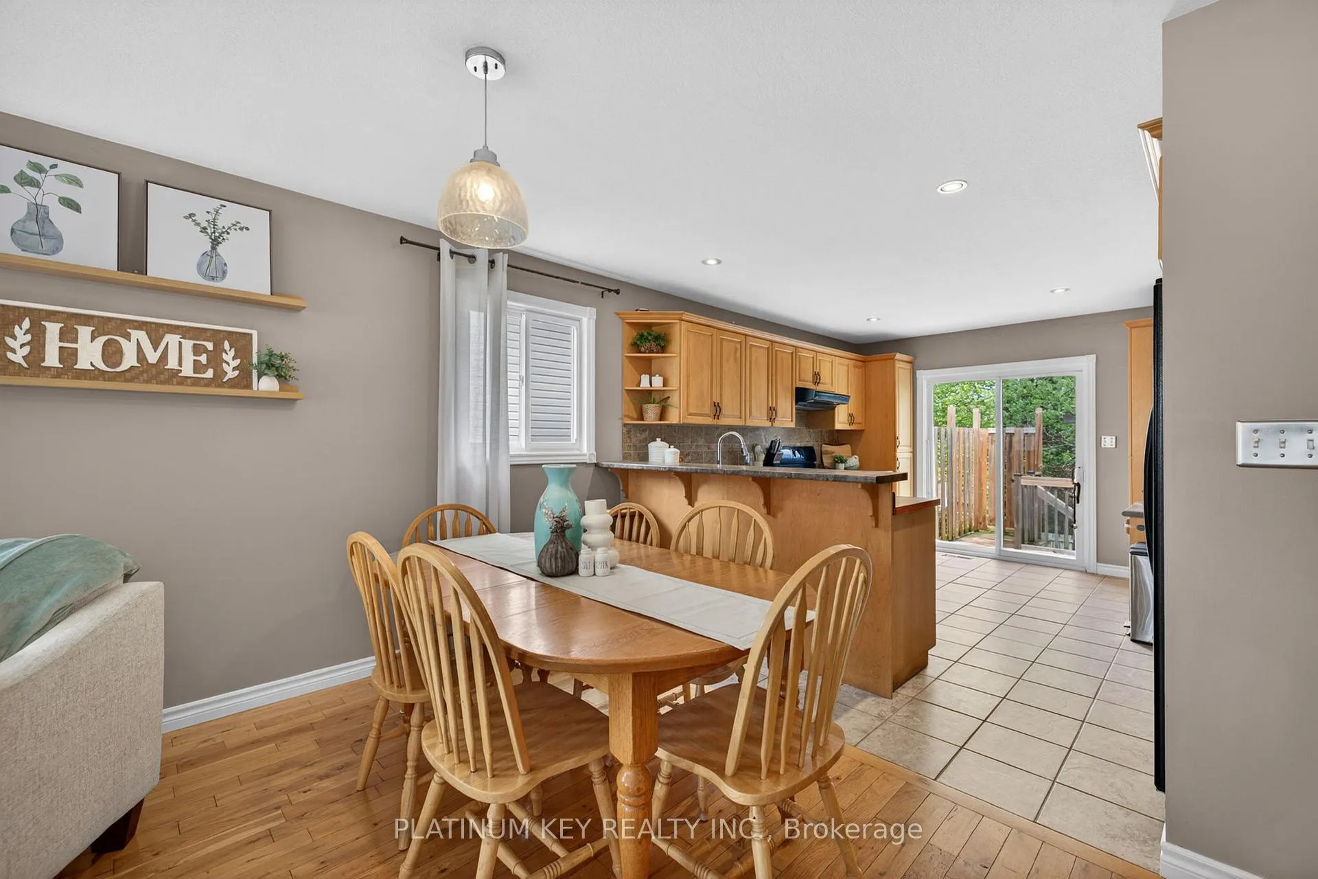 Photo 9 of 6 Juniper Crescent, Strathroy-Caradoc, SE — HOMEH