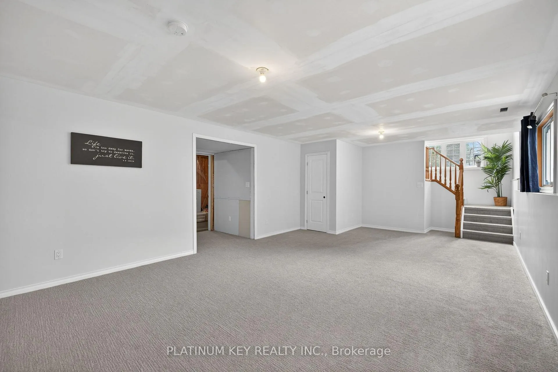 Photo 21 of 6 Juniper Crescent, Strathroy-Caradoc, SE — HOMEH