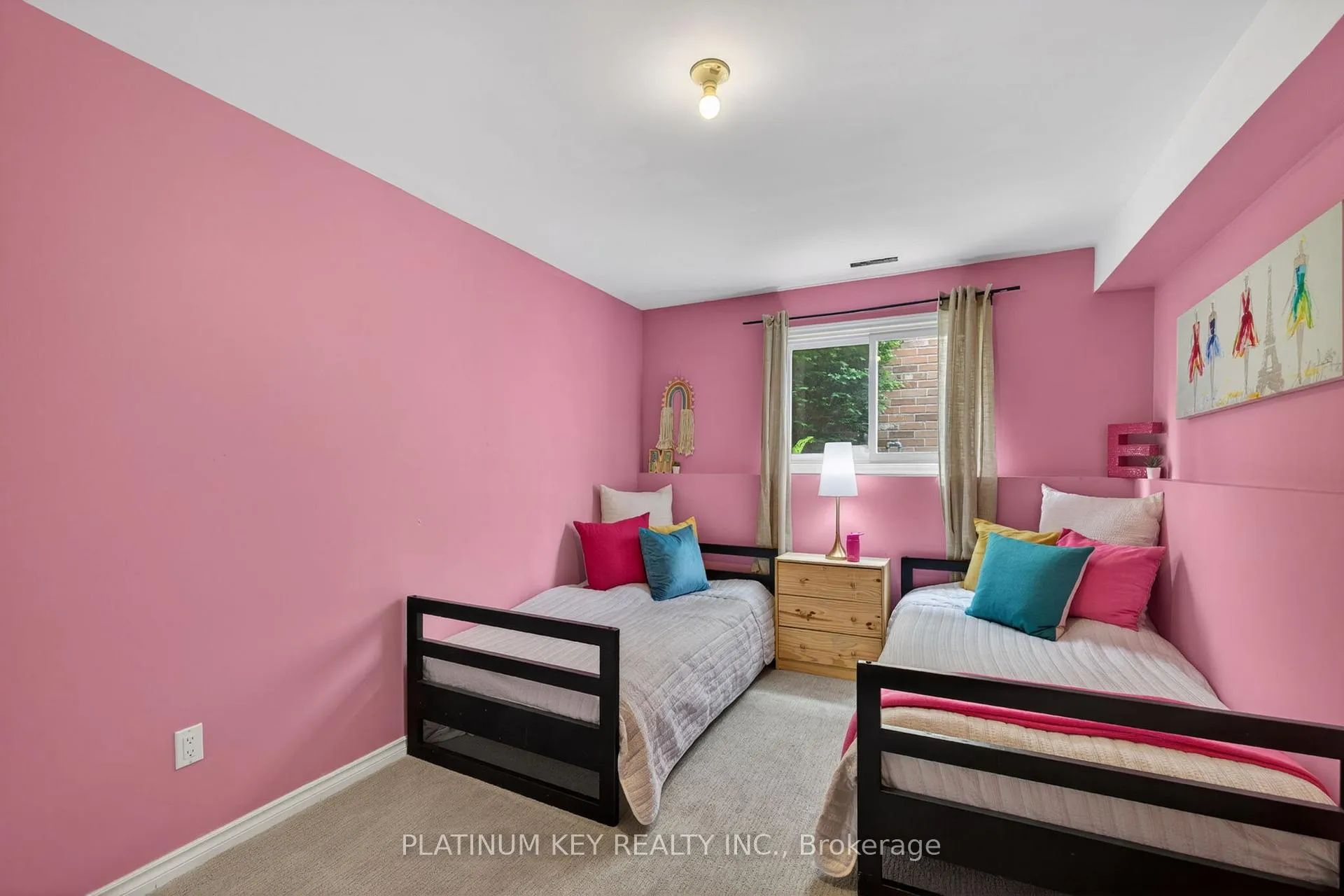 Photo 23 of 6 Juniper Crescent, Strathroy-Caradoc, SE — HOMEH