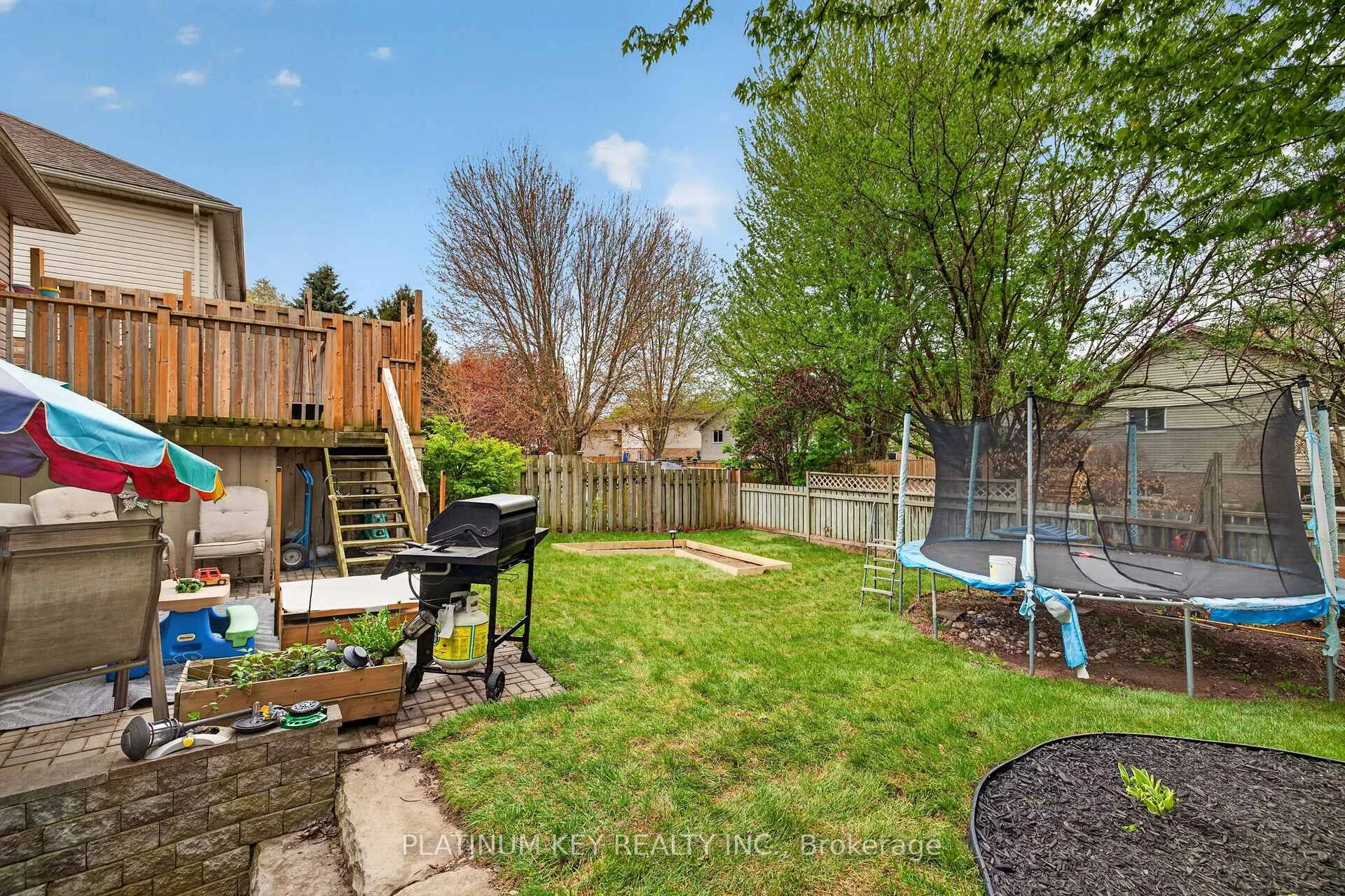 Photo 31 of 6 Juniper Crescent, Strathroy-Caradoc, SE — HOMEH