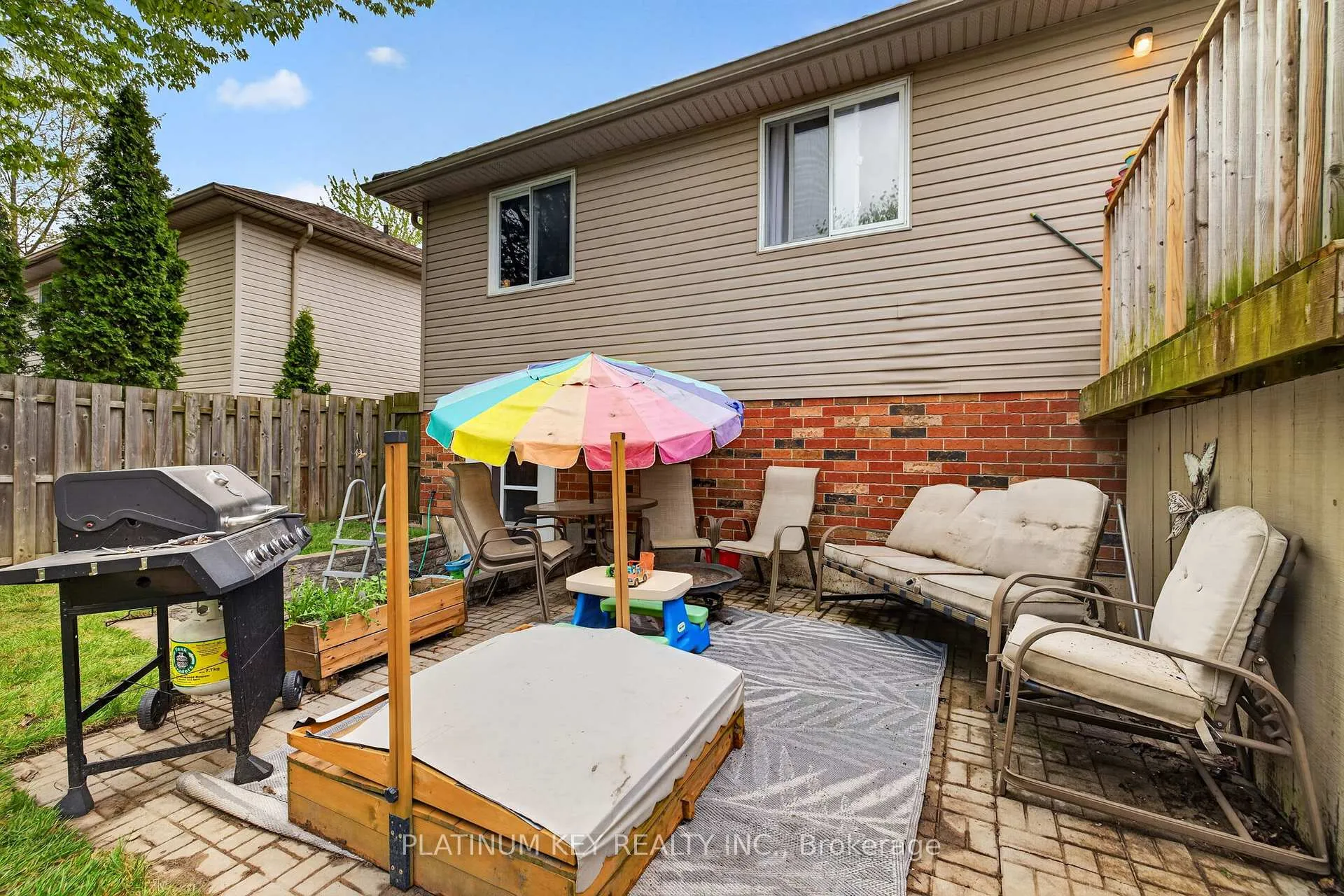 Photo 33 of 6 Juniper Crescent, Strathroy-Caradoc, SE — HOMEH