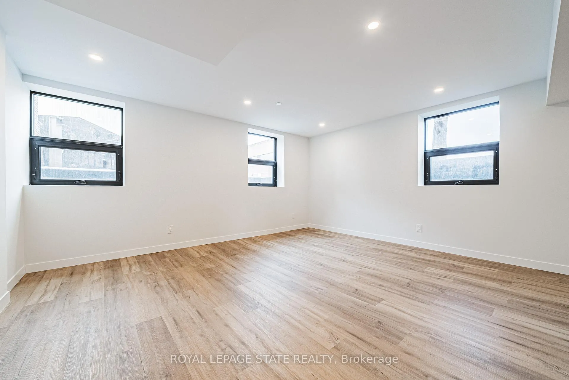 Photo 13 of Unit 107, 555 Sanatorium Road, Hamilton, Mountview — HOMEH