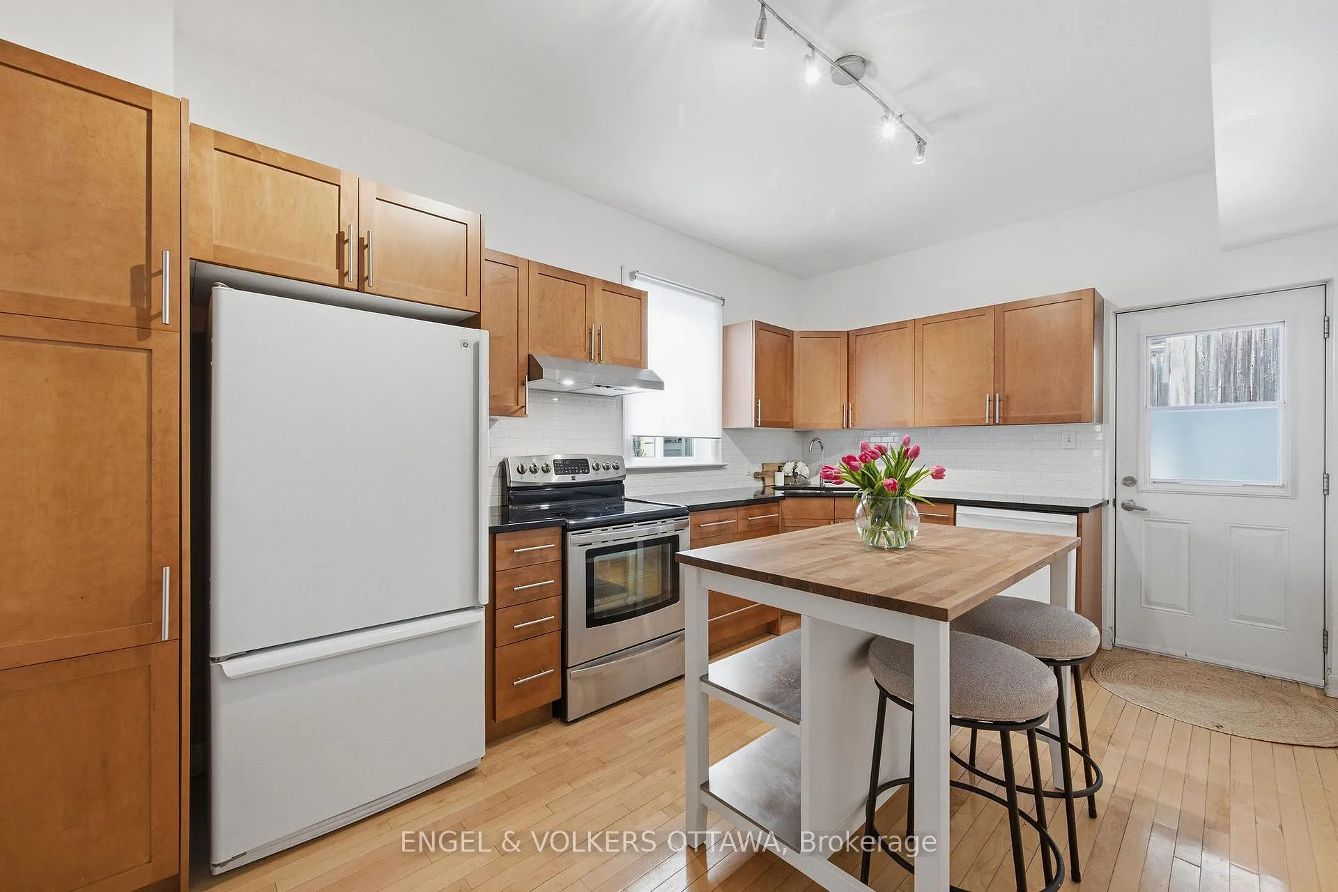 Photo 15 of 107 Rochester Street, Ottawa, West Centre Town — HOMEH