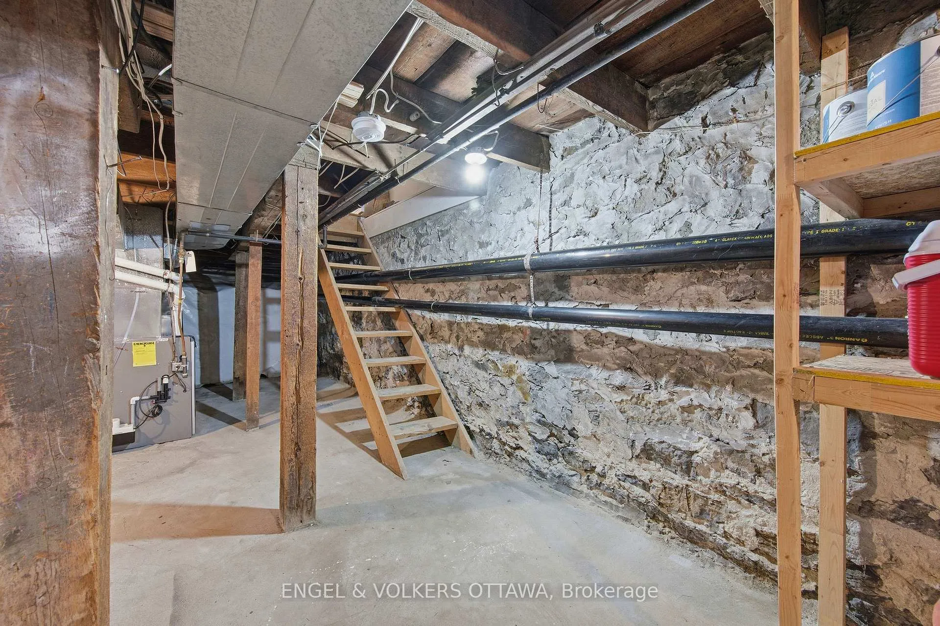 Photo 44 of 107 Rochester Street, Ottawa, West Centre Town — HOMEH