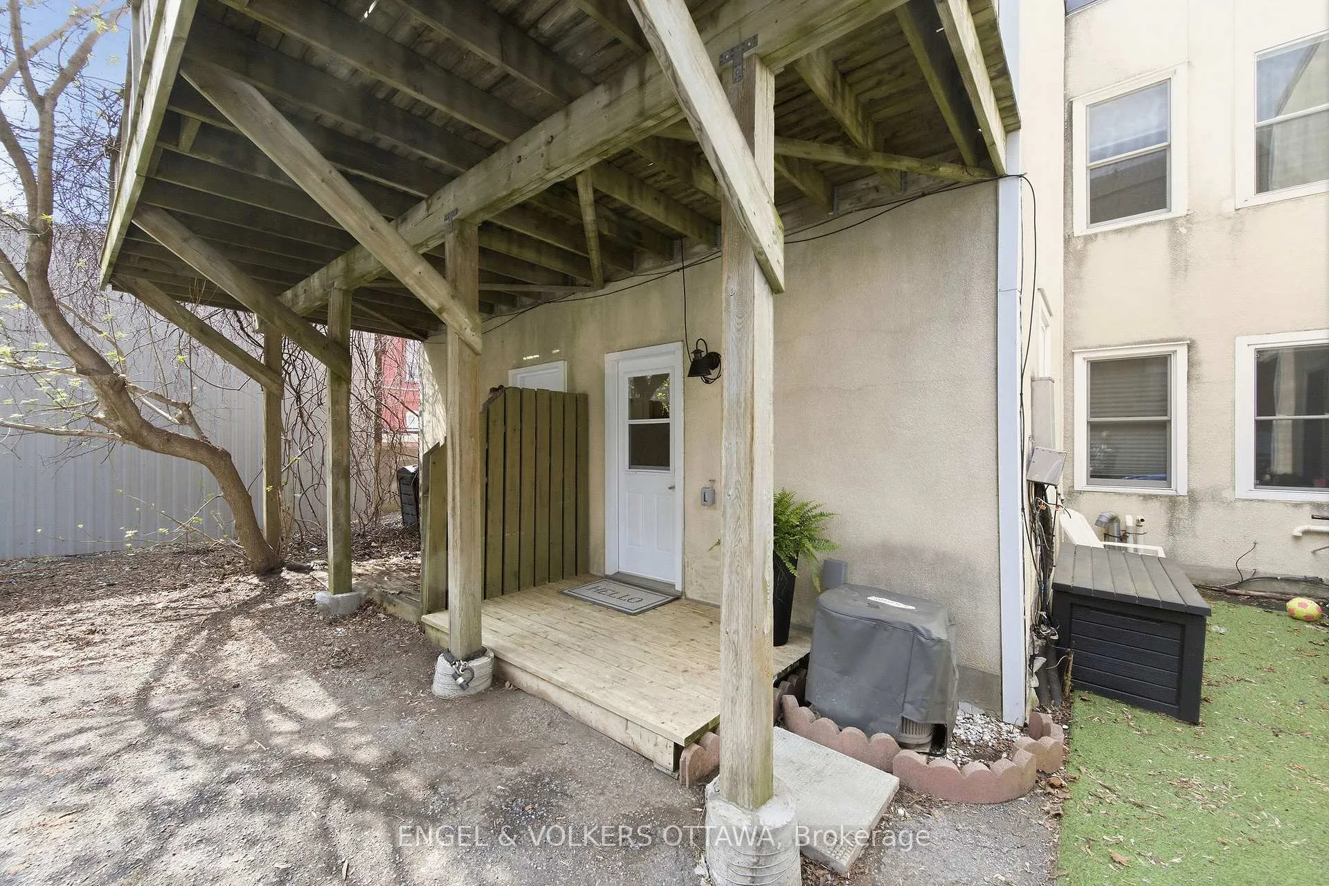 Photo 46 of 107 Rochester Street, Ottawa, West Centre Town — HOMEH