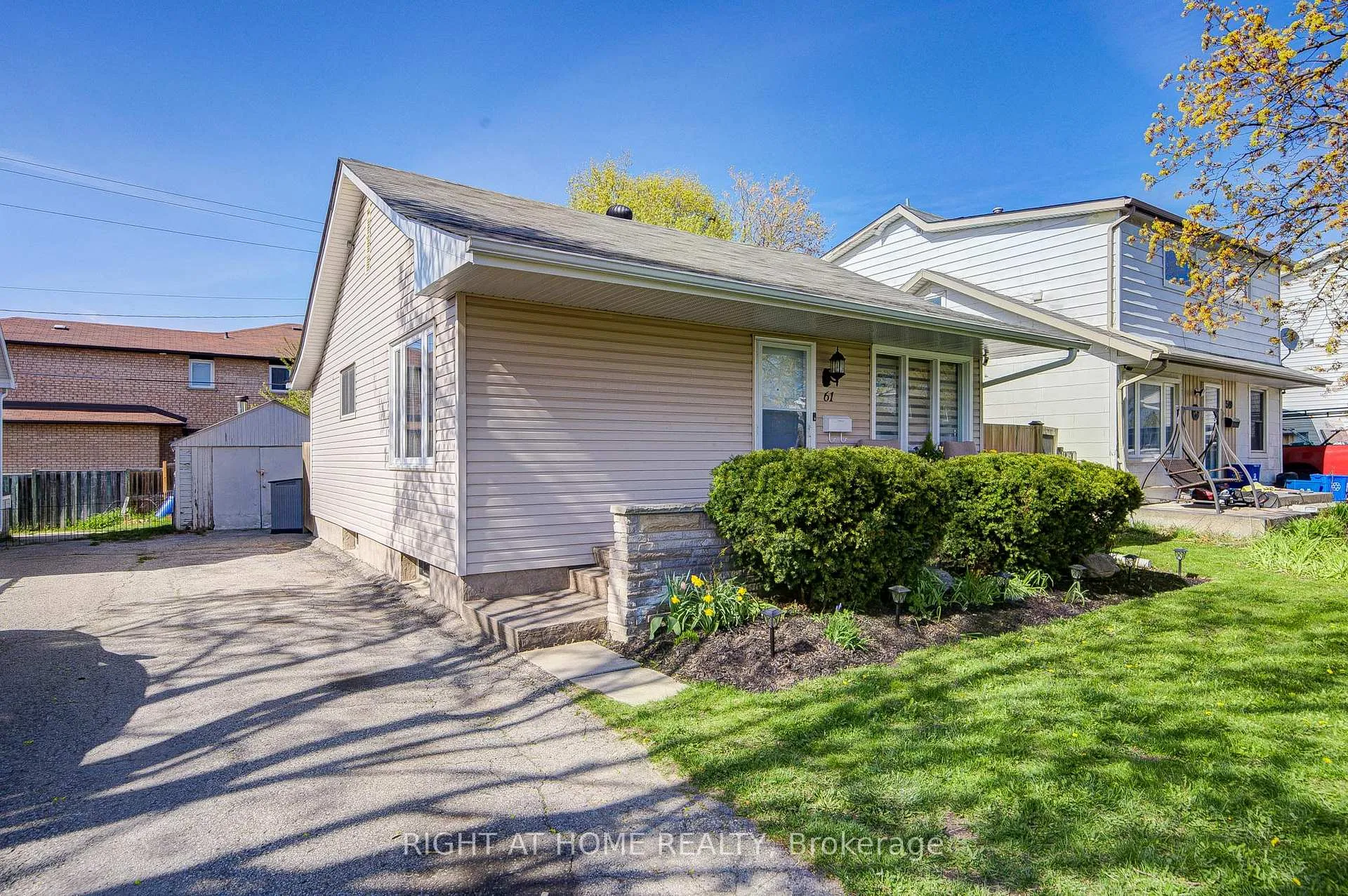 Photo 5 of 61 Beatty Road, Ajax, Central — HOMEH