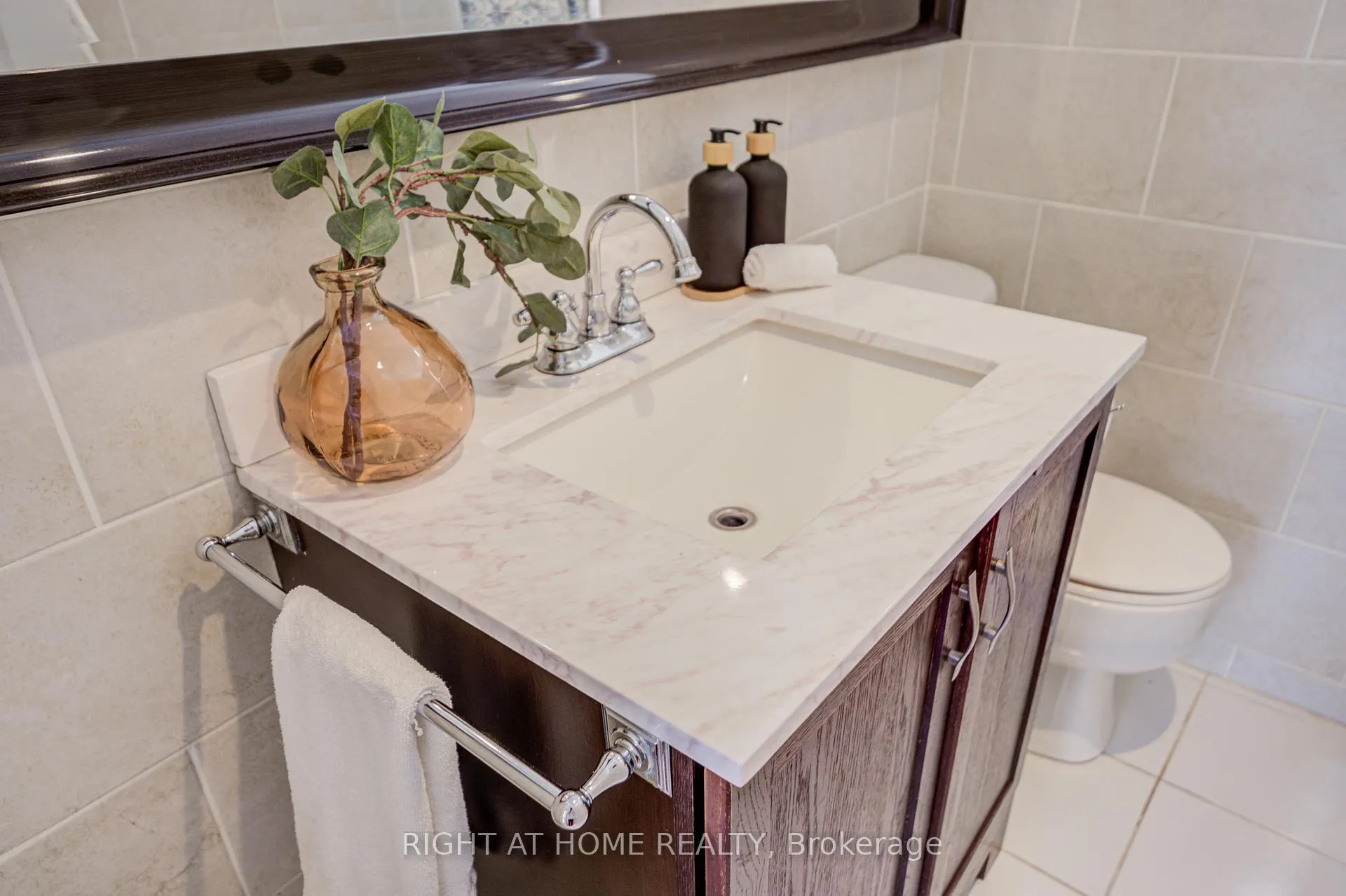 Photo 20 of 61 Beatty Road, Ajax, Central — HOMEH
