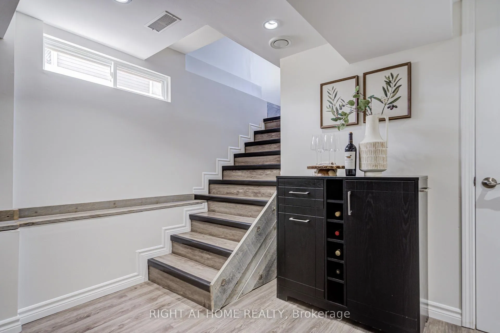 Photo 29 of 61 Beatty Road, Ajax, Central — HOMEH