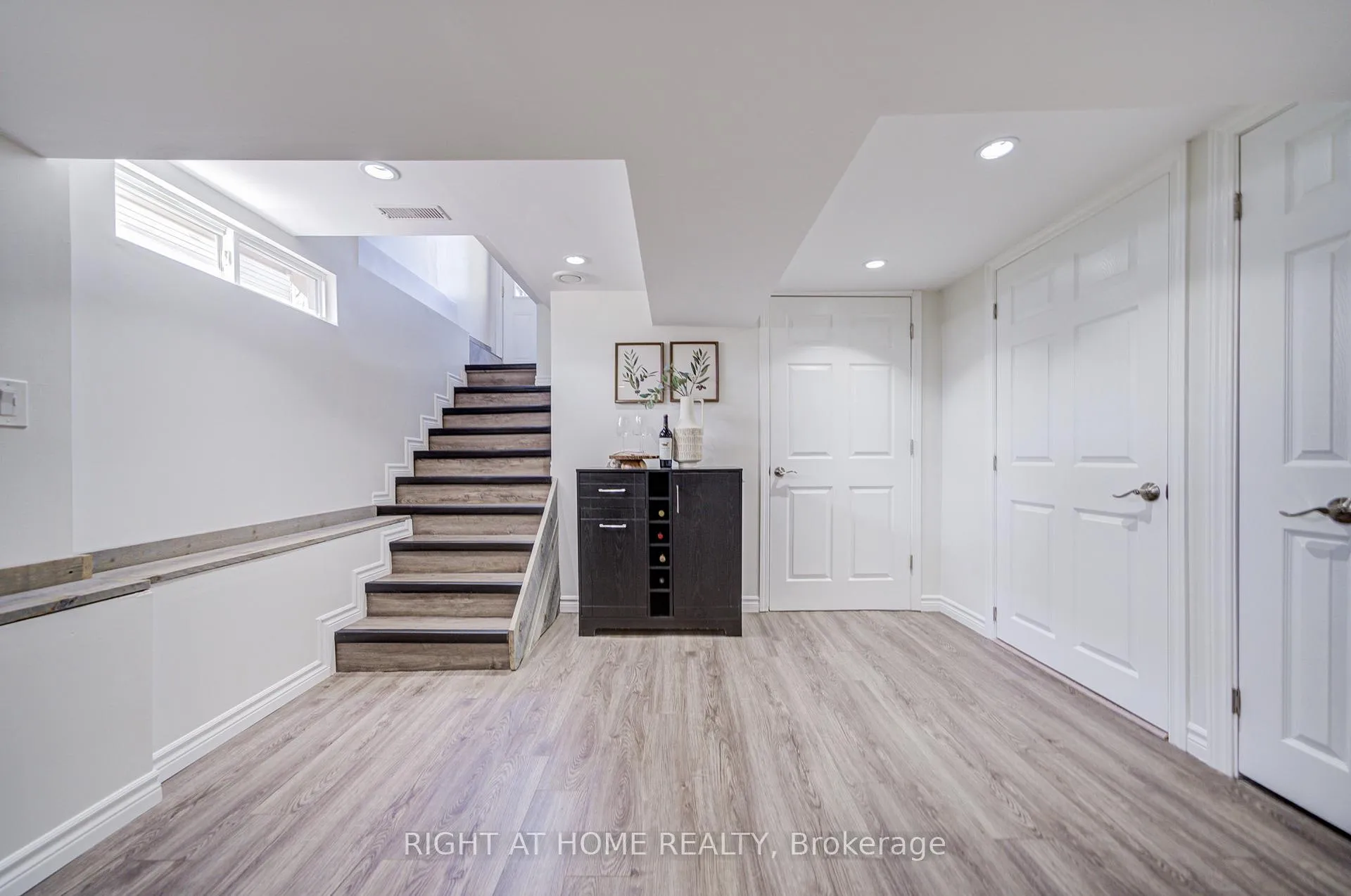 Photo 37 of 61 Beatty Road, Ajax, Central — HOMEH