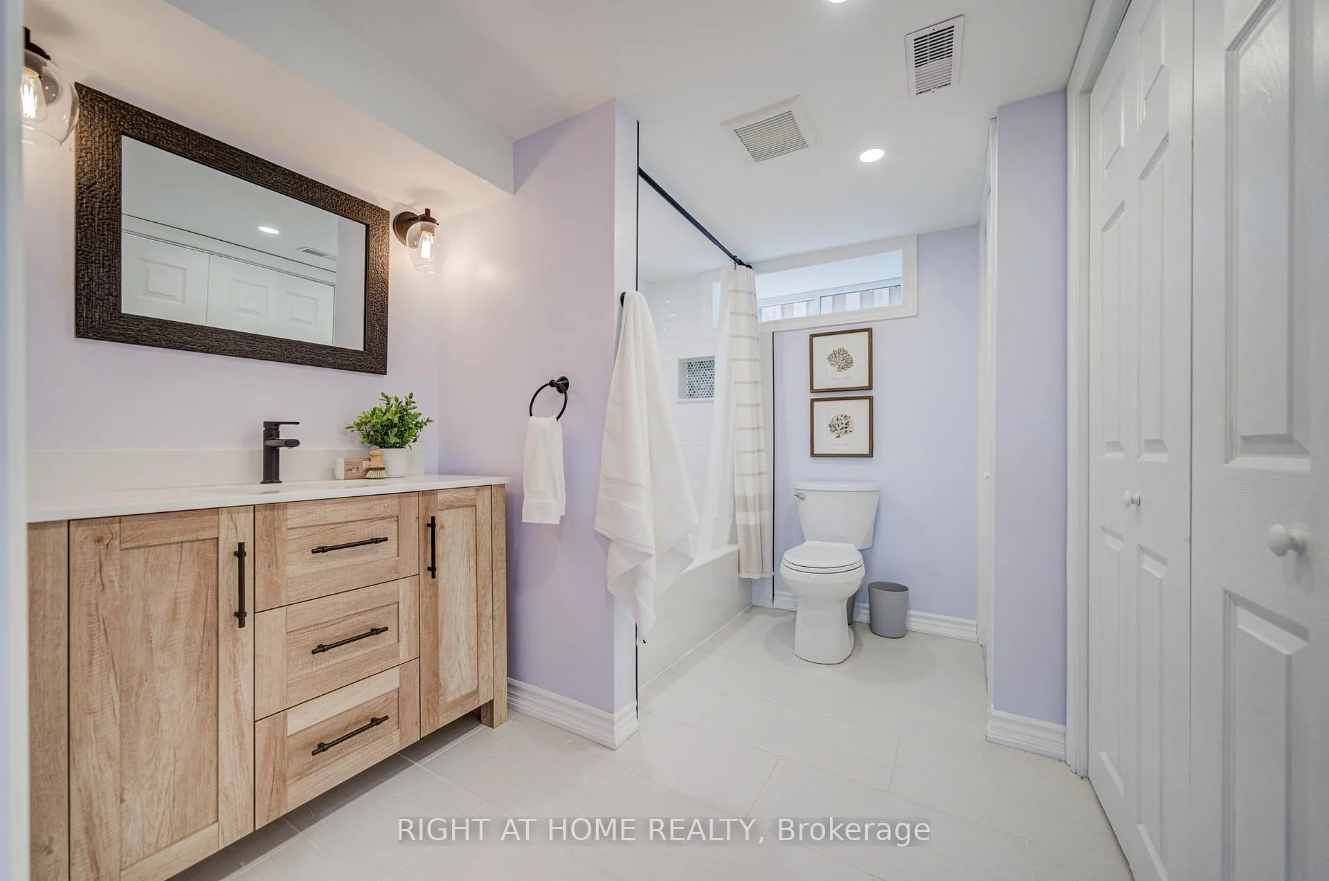 Photo 38 of 61 Beatty Road, Ajax, Central — HOMEH