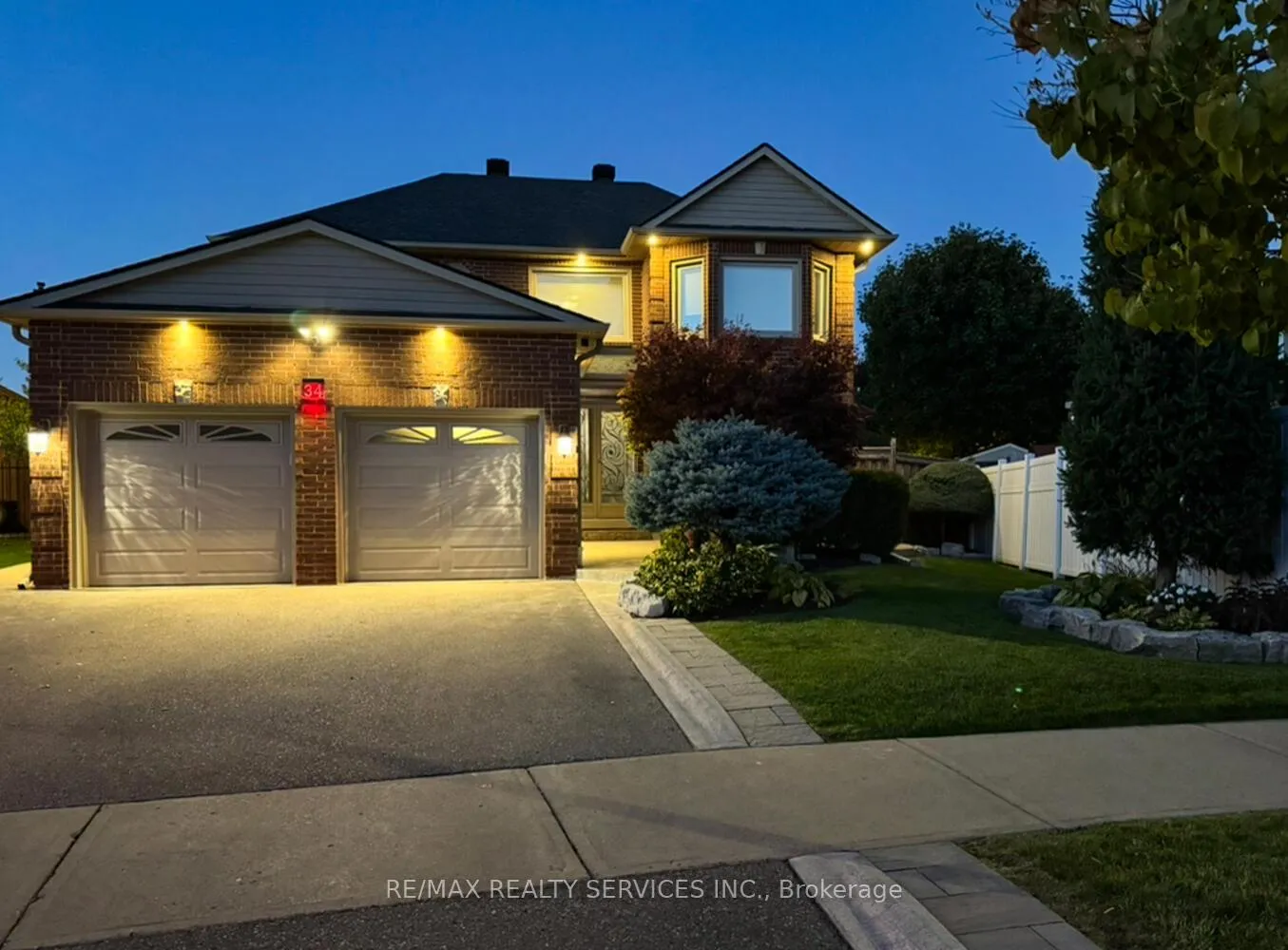 Photo 1 of 34 Garbutt Crescent, Brampton, Northwood Park — HOMEH