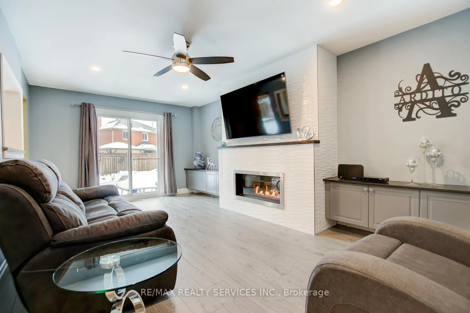 Photo 9 of 34 Garbutt Crescent, Brampton, Northwood Park — HOMEH