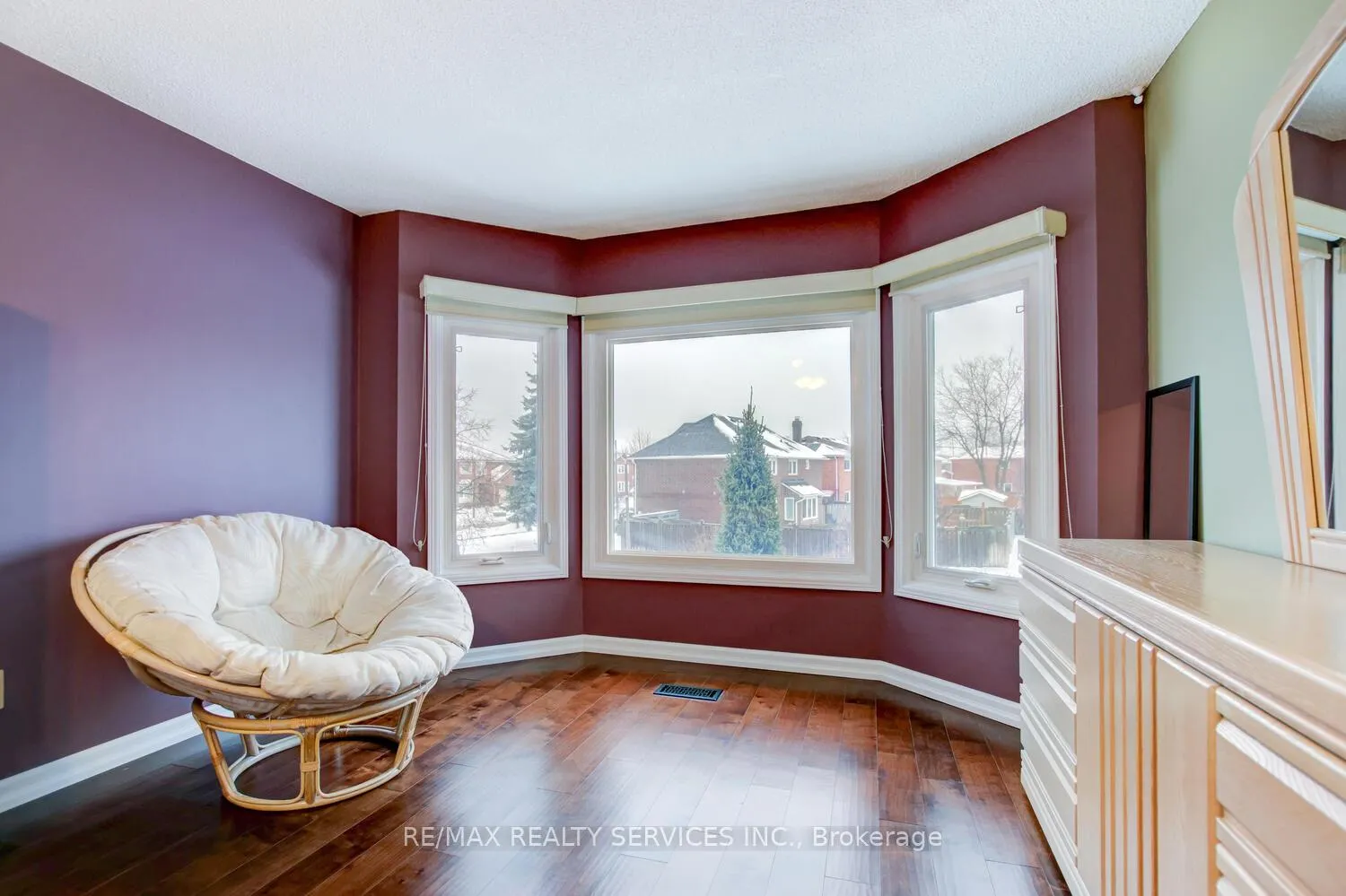 Photo 23 of 34 Garbutt Crescent, Brampton, Northwood Park — HOMEH