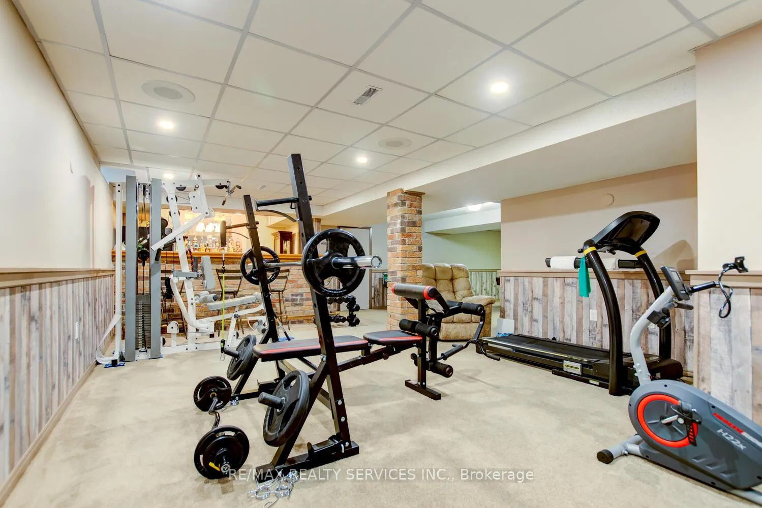 Photo 32 of 34 Garbutt Crescent, Brampton, Northwood Park — HOMEH