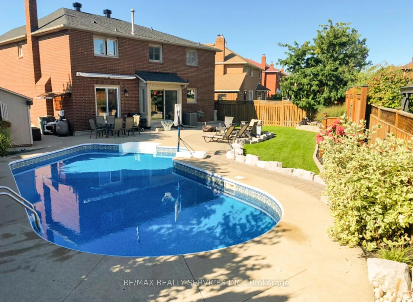 Photo 38 of 34 Garbutt Crescent, Brampton, Northwood Park — HOMEH
