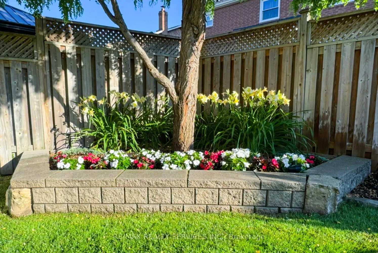 Photo 48 of 34 Garbutt Crescent, Brampton, Northwood Park — HOMEH