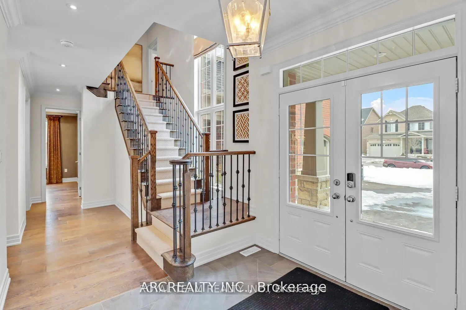 Photo 2 of 18 Moreau Way, Springwater, Centre Vespra — HOMEH