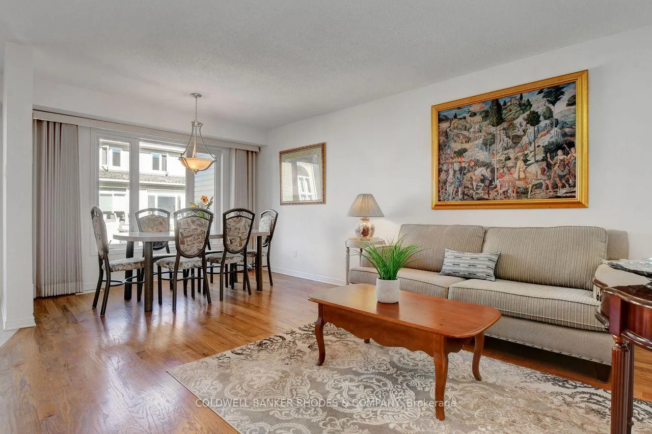 Photo 4 of 287 Macoun Circle, Ottawa, Hunt Club Park/Greenboro — HOMEH