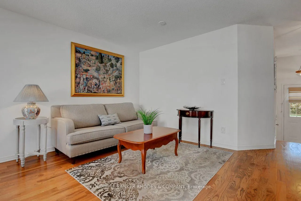 Photo 5 of 287 Macoun Circle, Ottawa, Hunt Club Park/Greenboro — HOMEH
