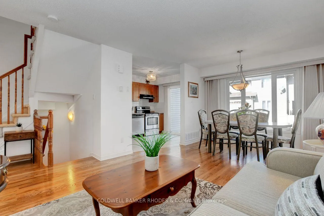 Photo 7 of 287 Macoun Circle, Ottawa, Hunt Club Park/Greenboro — HOMEH