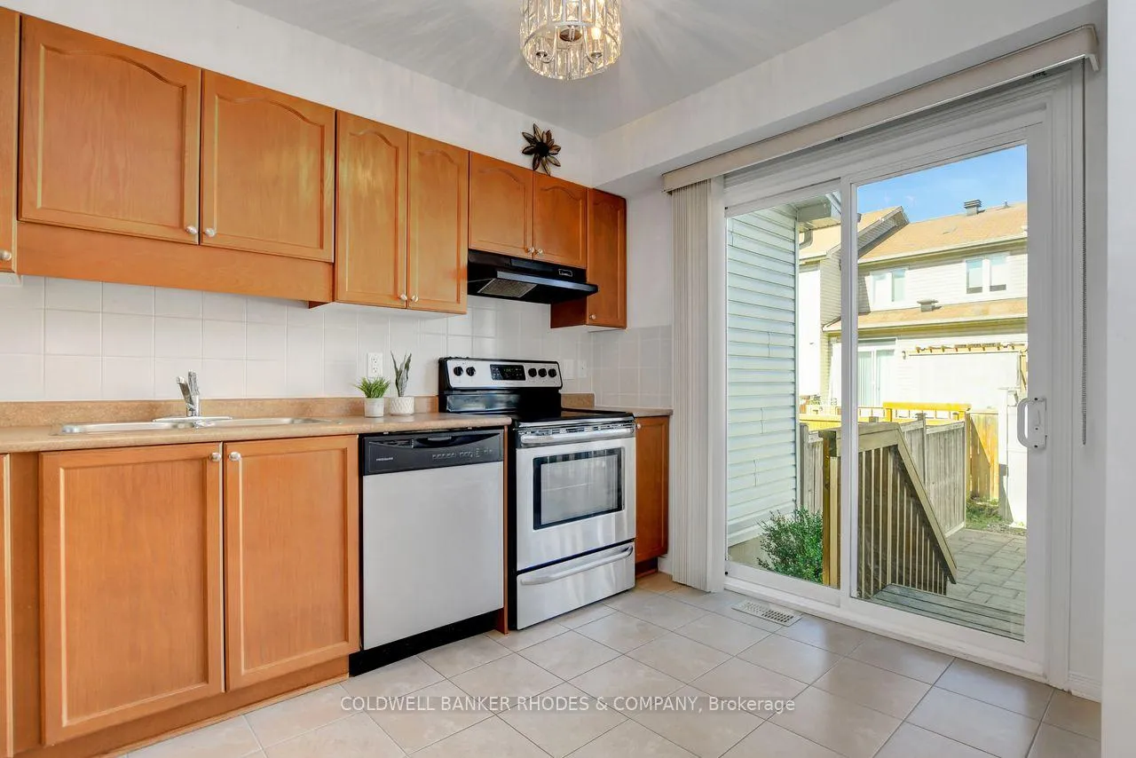 Photo 10 of 287 Macoun Circle, Ottawa, Hunt Club Park/Greenboro — HOMEH
