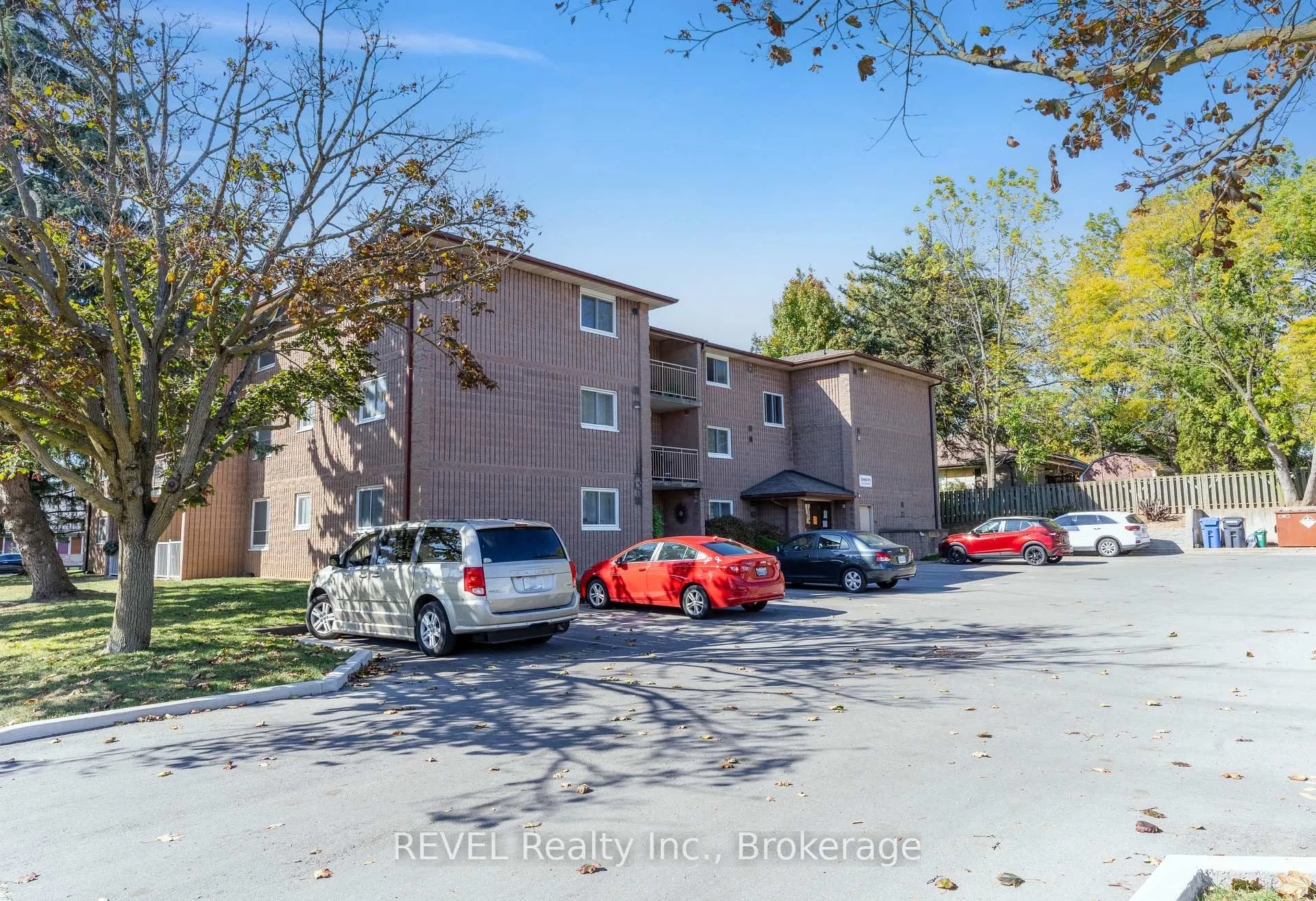 Photo 2 of Unit 305, 5222 Portage Road, Niagara Falls, Cherrywood — HOMEH