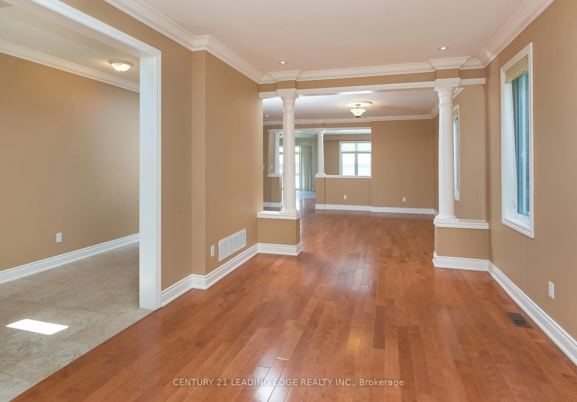 Photo 2 of 30 James Scott Road, Markham, Vinegar Hill — HOMEH