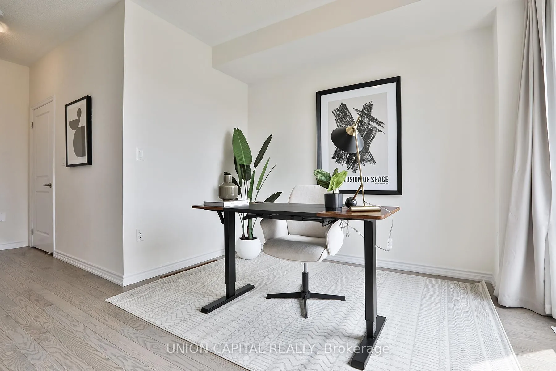 Photo 5 of 6705 Thickson Road N, Whitby, Brooklin — HOMEH