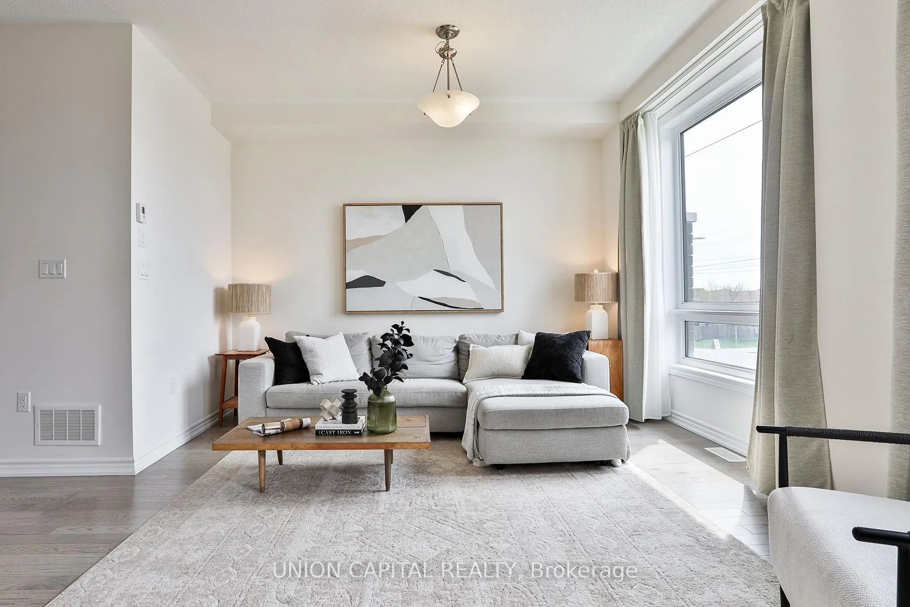Photo 7 of 6705 Thickson Road N, Whitby, Brooklin — HOMEH