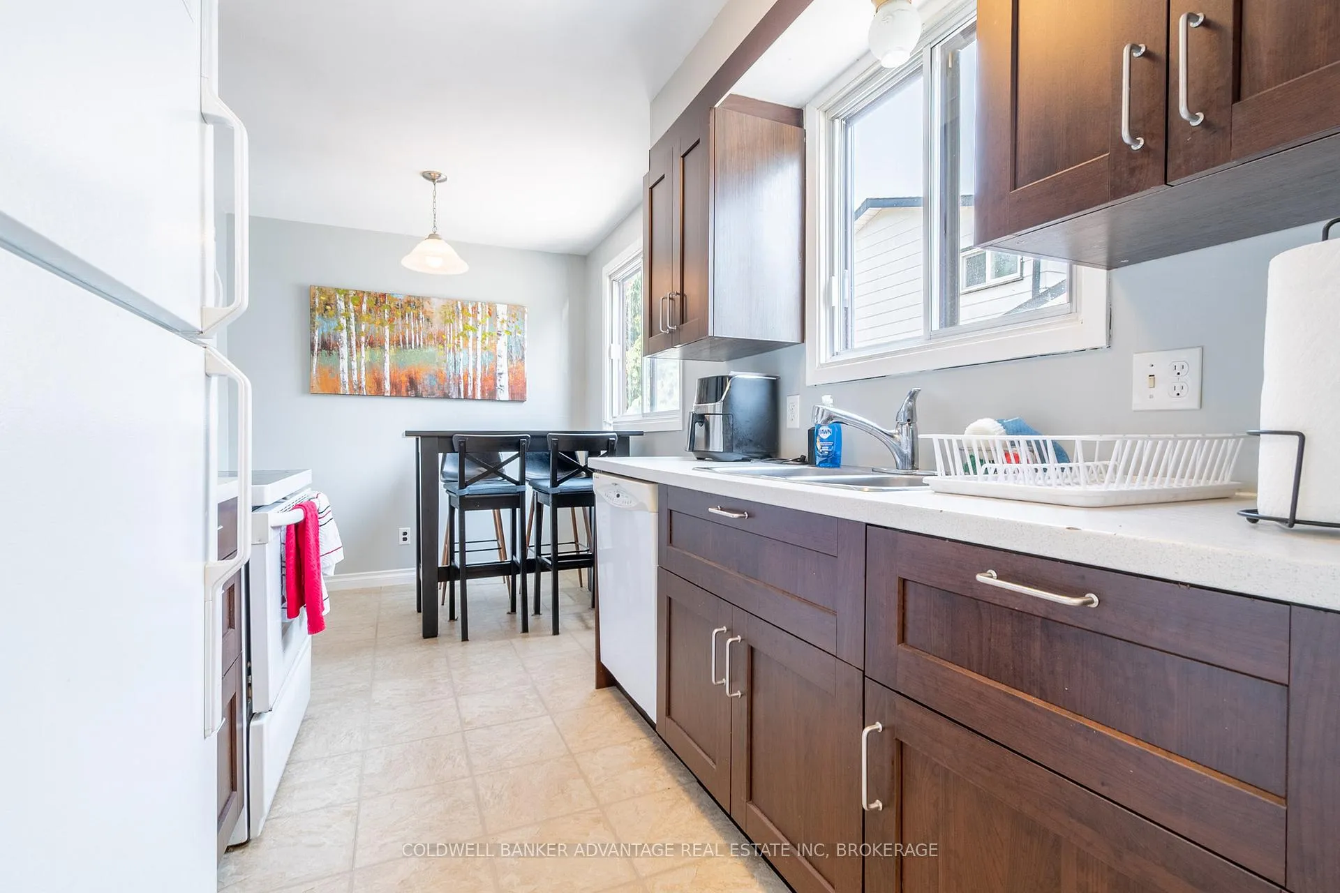 Photo 8 of 141 Linwell Road, St. Catharines, Lakeport — HOMEH