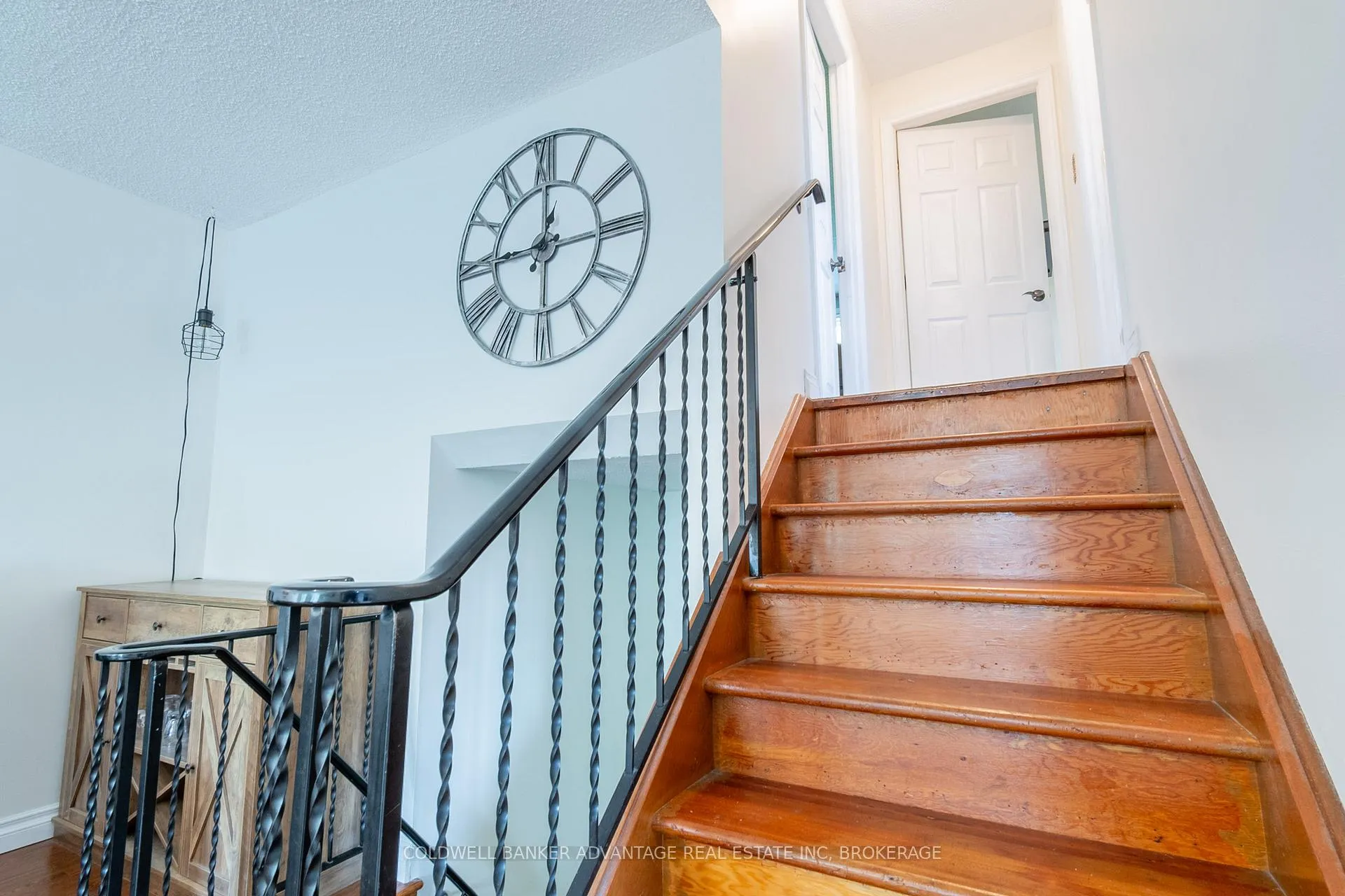 Photo 14 of 141 Linwell Road, St. Catharines, Lakeport — HOMEH