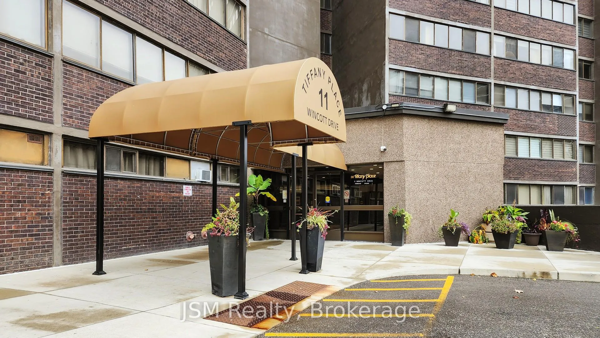 Photo 2 of Unit 1912, 11 Wincott Drive, Etobicoke, Kingsview Village-The Westway — HOMEH