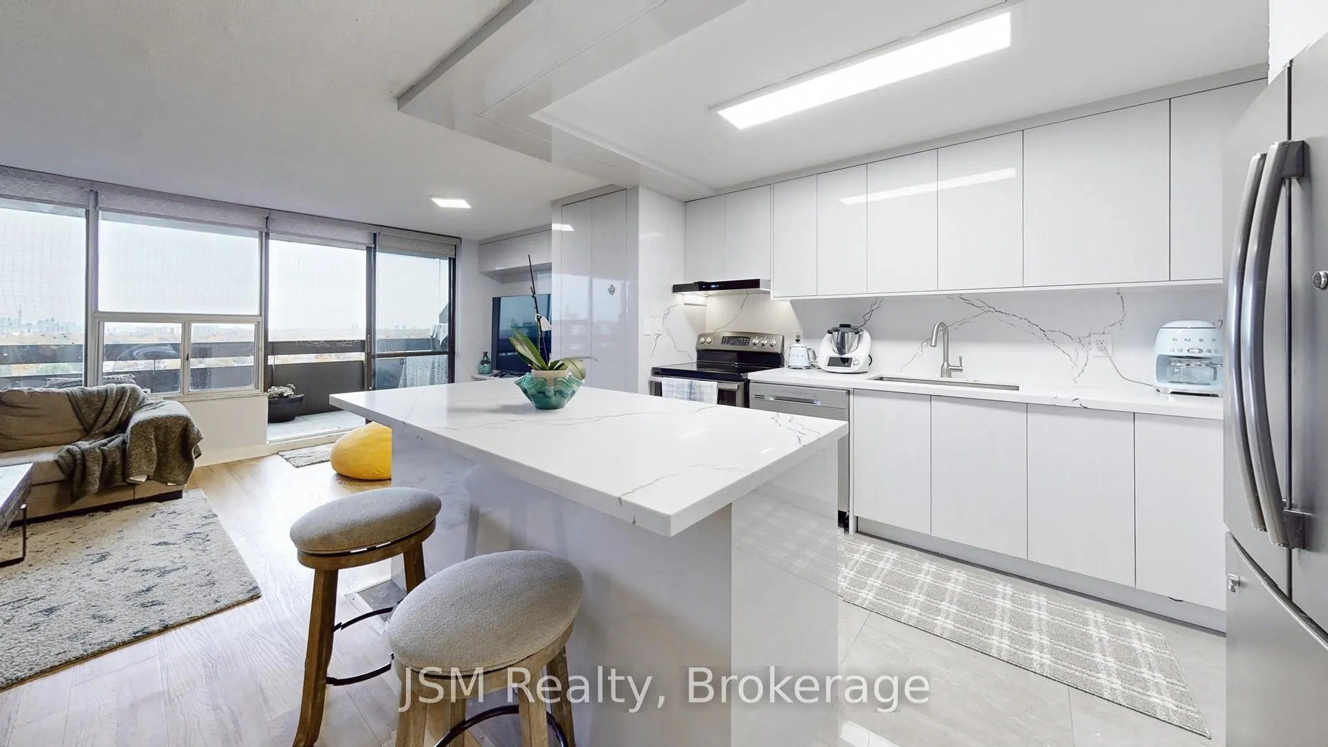 Photo 10 of Unit 1912, 11 Wincott Drive, Etobicoke, Kingsview Village-The Westway — HOMEH