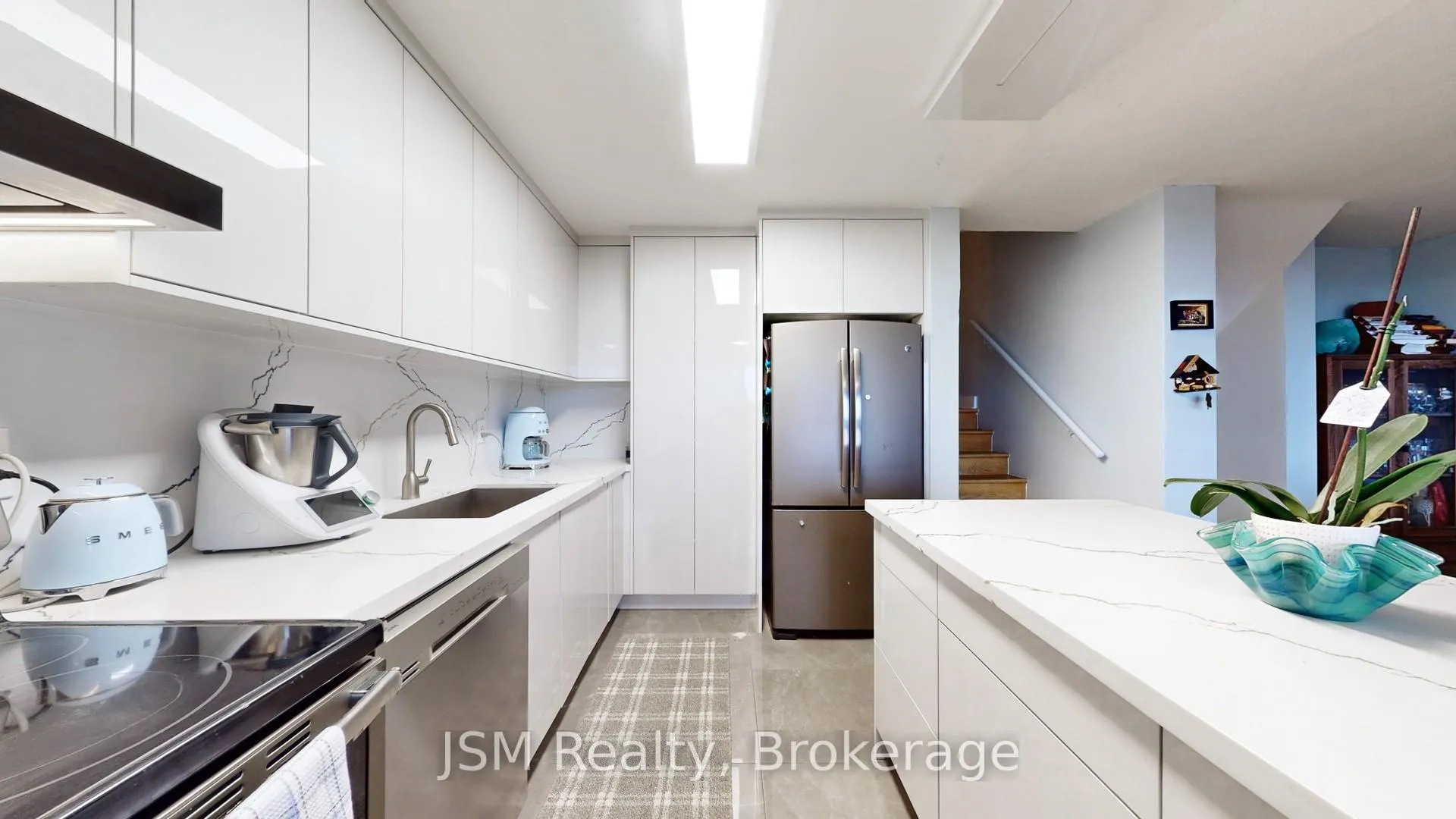 Photo 12 of Unit 1912, 11 Wincott Drive, Etobicoke, Kingsview Village-The Westway — HOMEH