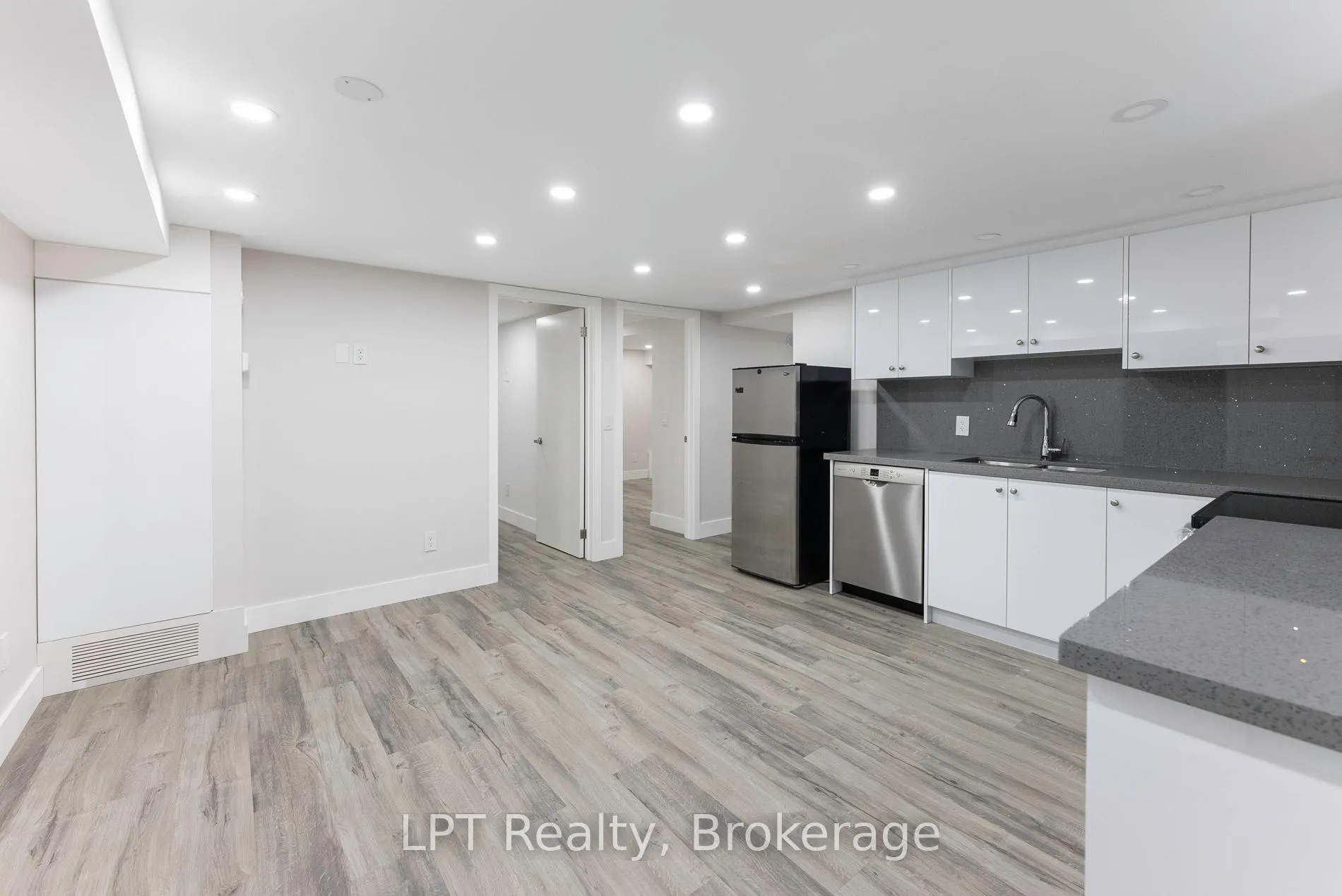 Photo 15 of 474 Phillip Murray Avenue, Oshawa, Lakeview — HOMEH