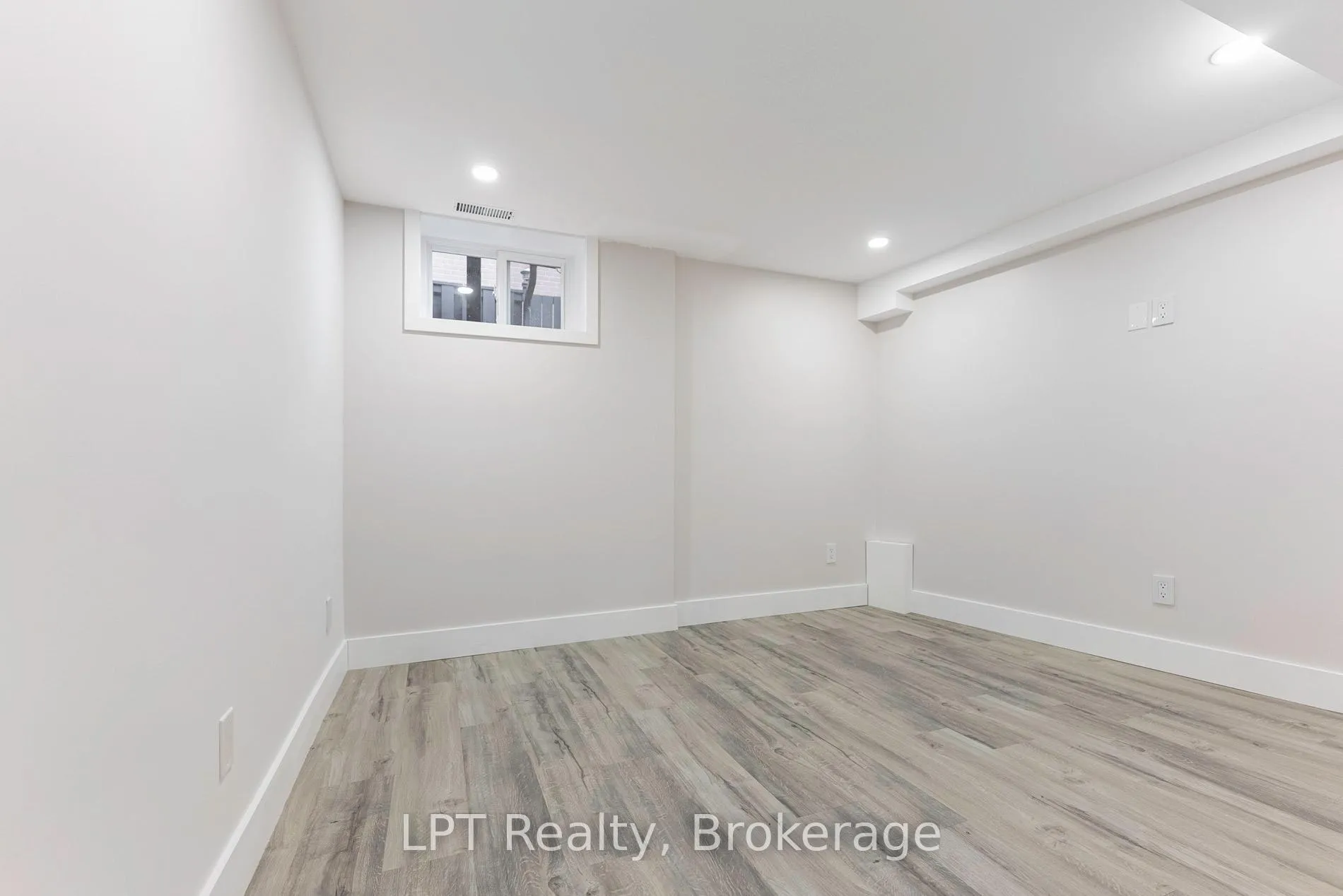 Photo 23 of 474 Phillip Murray Avenue, Oshawa, Lakeview — HOMEH
