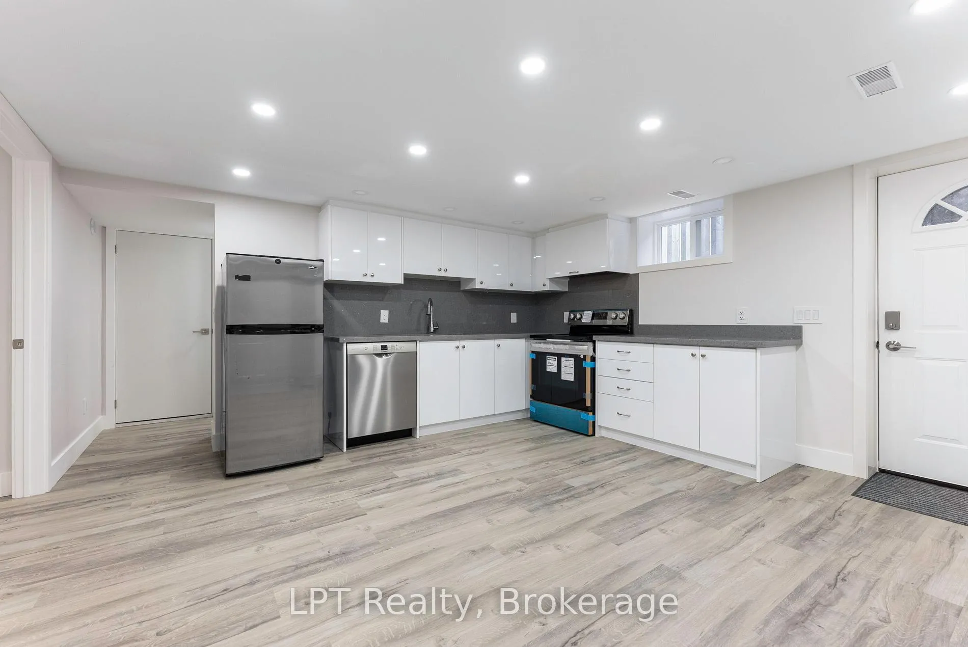 Photo 24 of 474 Phillip Murray Avenue, Oshawa, Lakeview — HOMEH