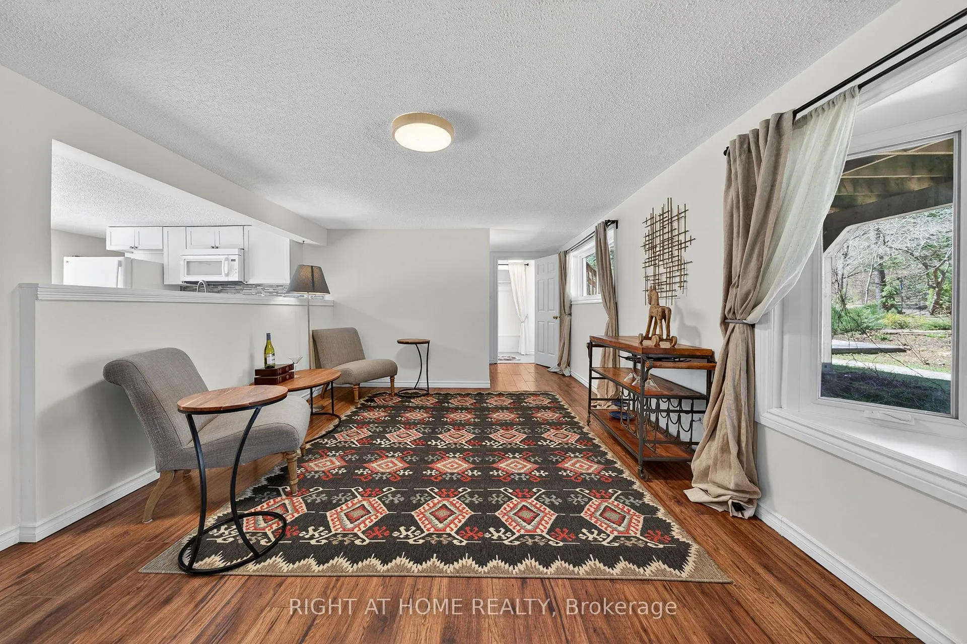 Photo 13 of 703 Lafontaine Rd W. Route, Tiny, Rural Tiny — HOMEH