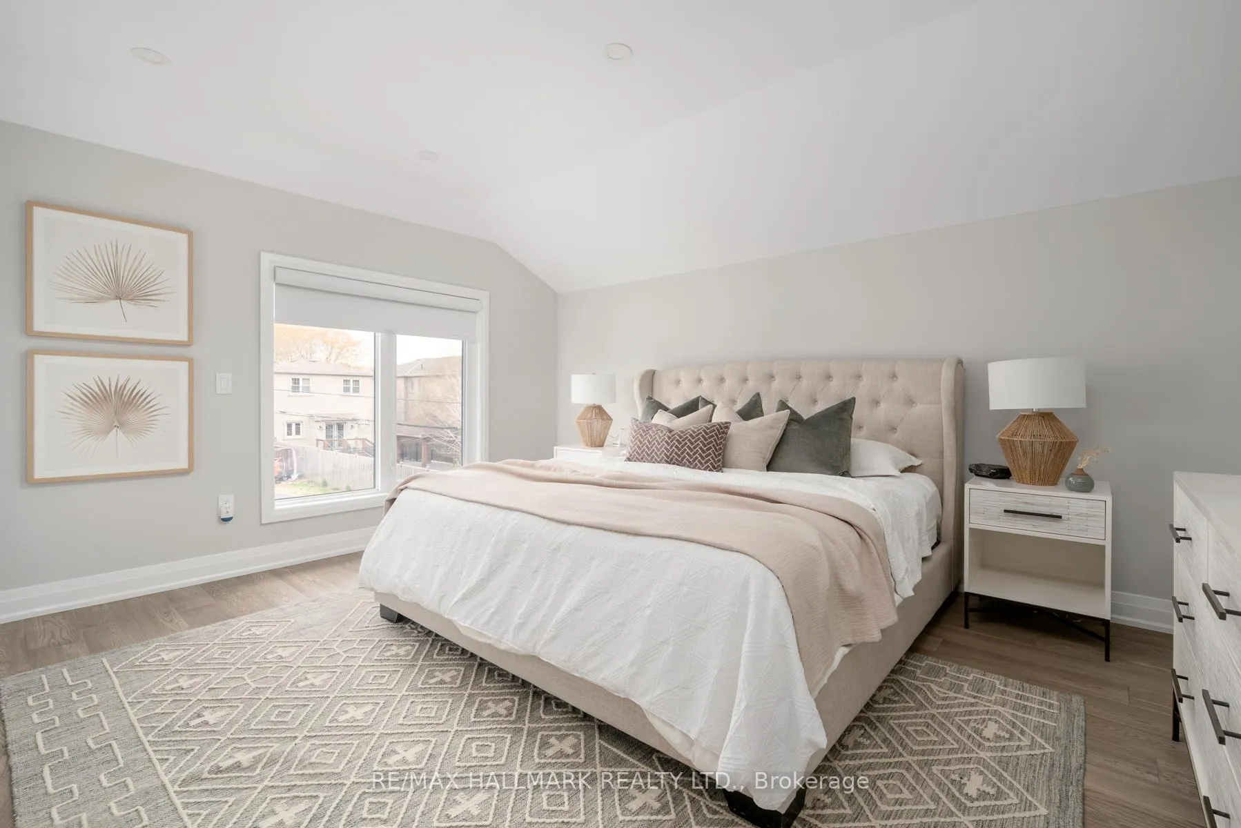 Photo 17 of 53 Northbrook Road, Toronto, East York — HOMEH