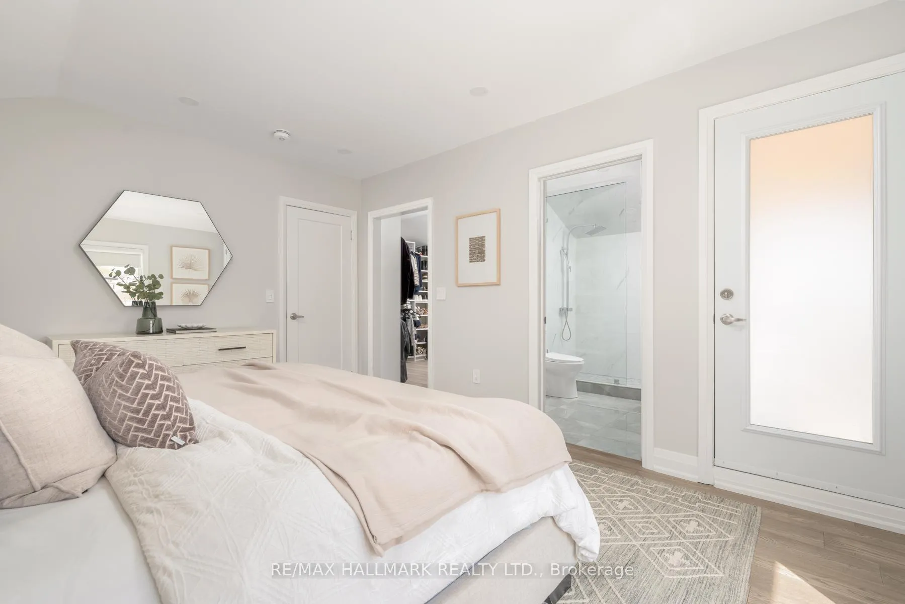 Photo 19 of 53 Northbrook Road, Toronto, East York — HOMEH