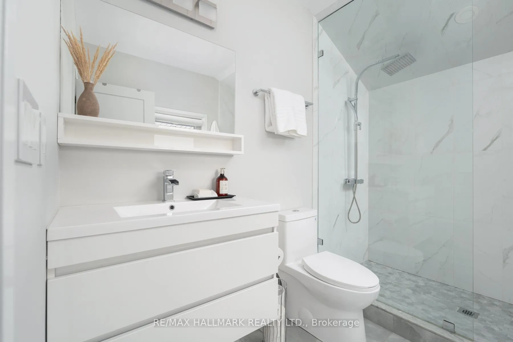 Photo 20 of 53 Northbrook Road, Toronto, East York — HOMEH